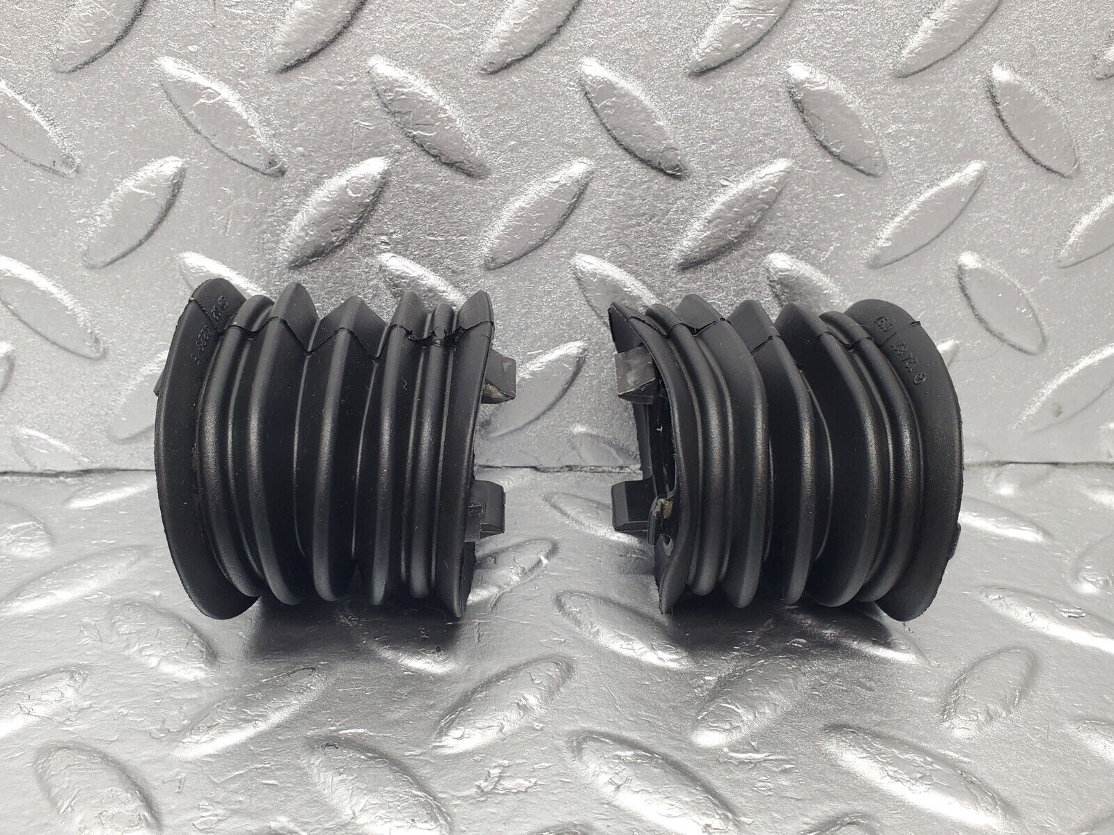 46934 Mercedes-Benz R129 320SL Coupe Door Wire Protector Rubber 1248210197