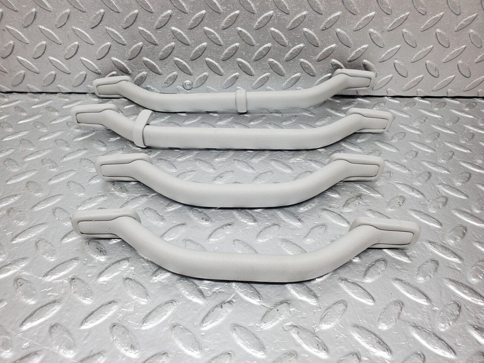 44822 Mercedes-Benz W124 220E Interior Roof Grab Handle Set Grey