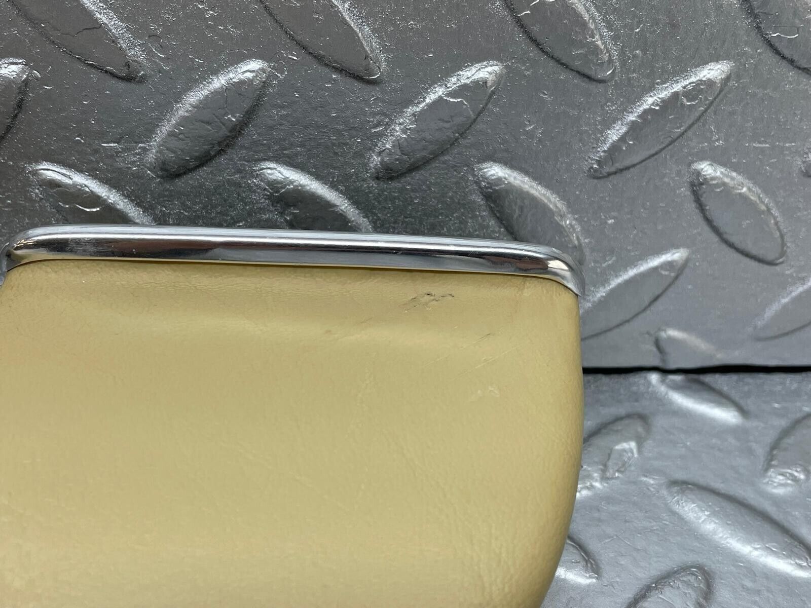 44260 Mercedes-Benz W123 280E Rear Right Interior Door Handle Beige 1239701801