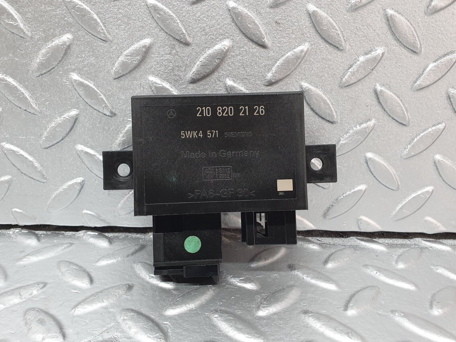 42153 Mercedes-Benz R129 320SL Coupe Remote Central Locking Control Module 2108202126