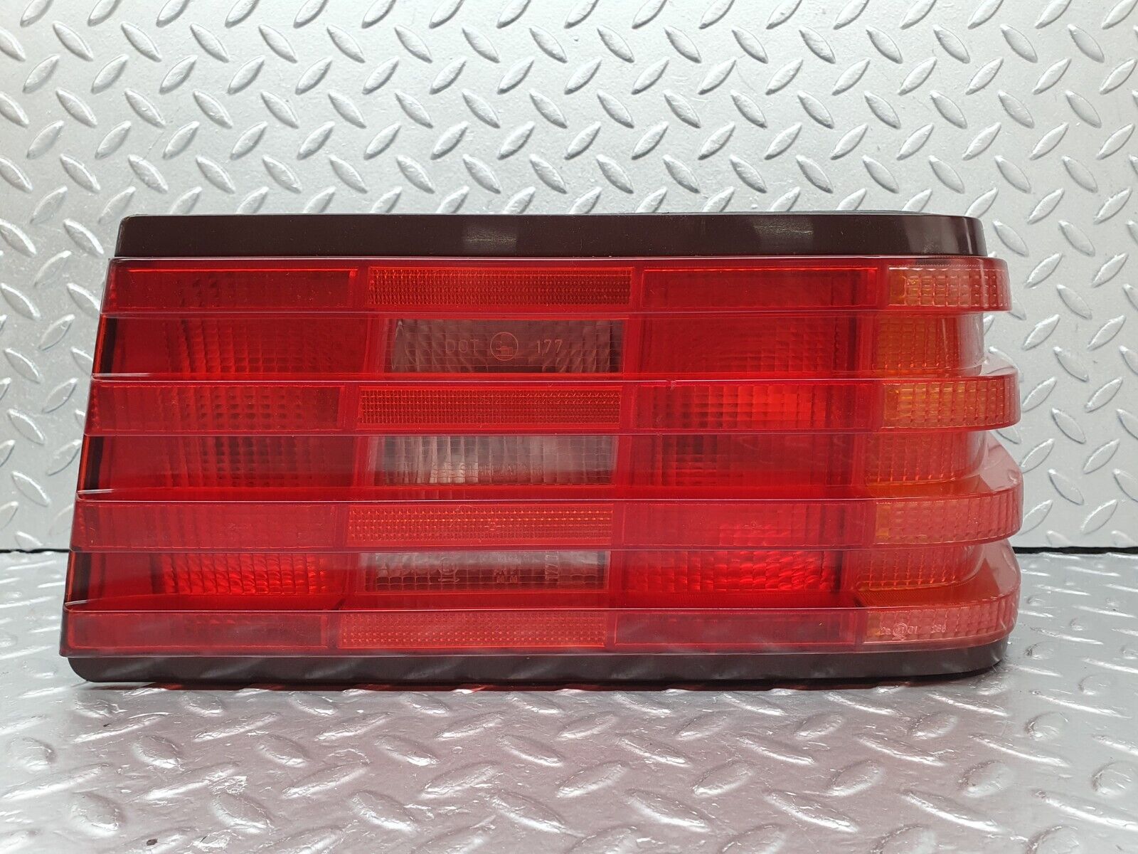 42277 Mercedes-Benz R129 320SL Coupe Tail Light Right Side