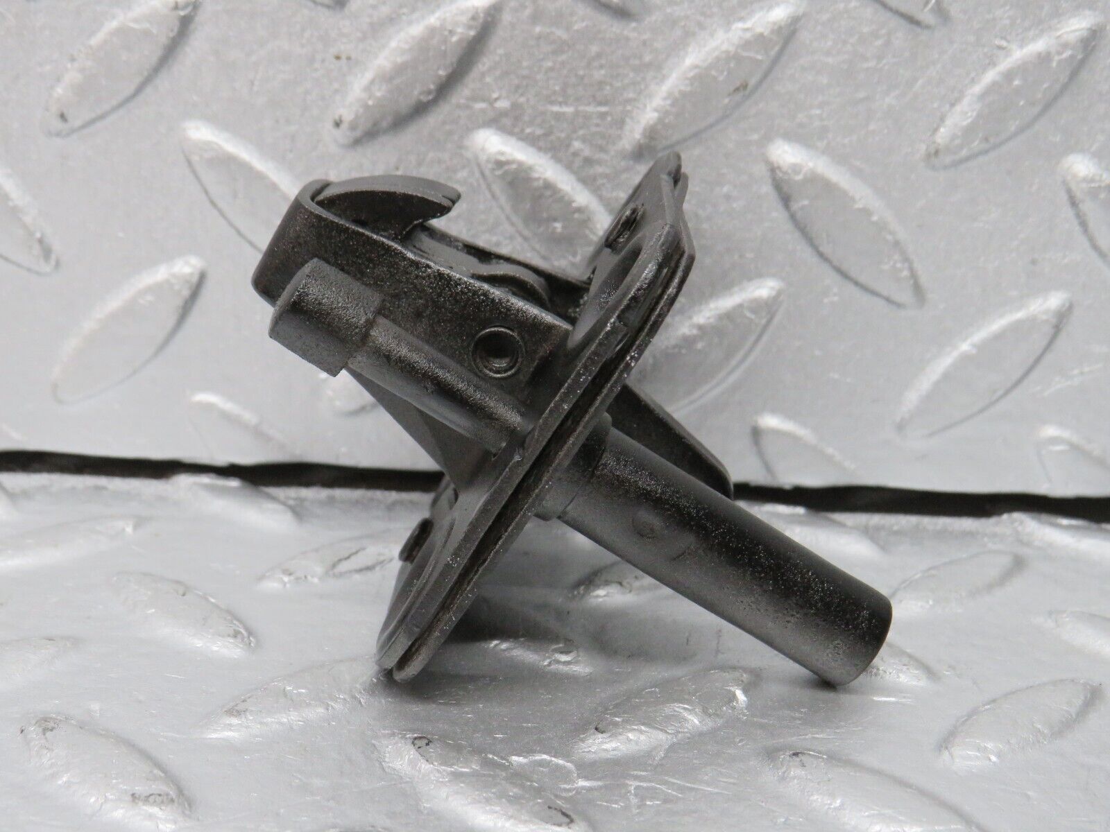 39232 Mercedes-Benz R107 500SL Bonnet Lock Latch