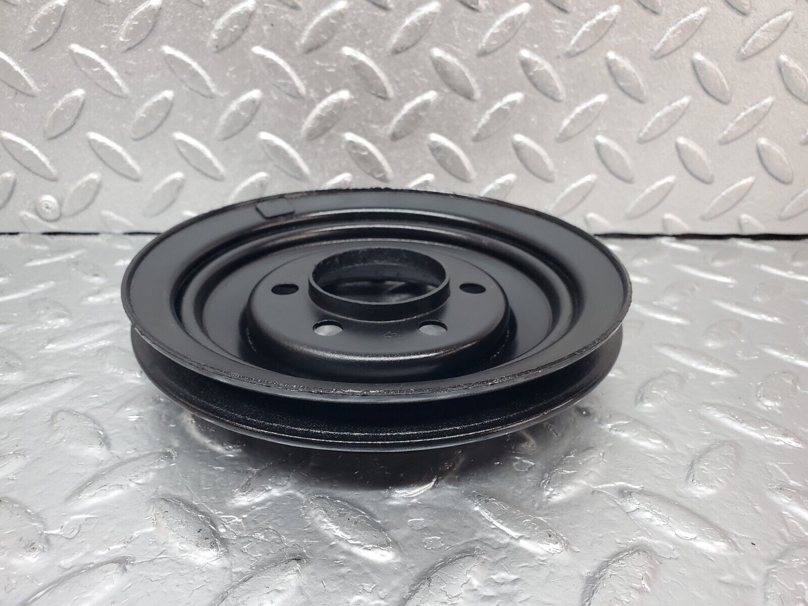 44478 Mercedes-Benz W123 280E Crankshaft Pulley 1100320904