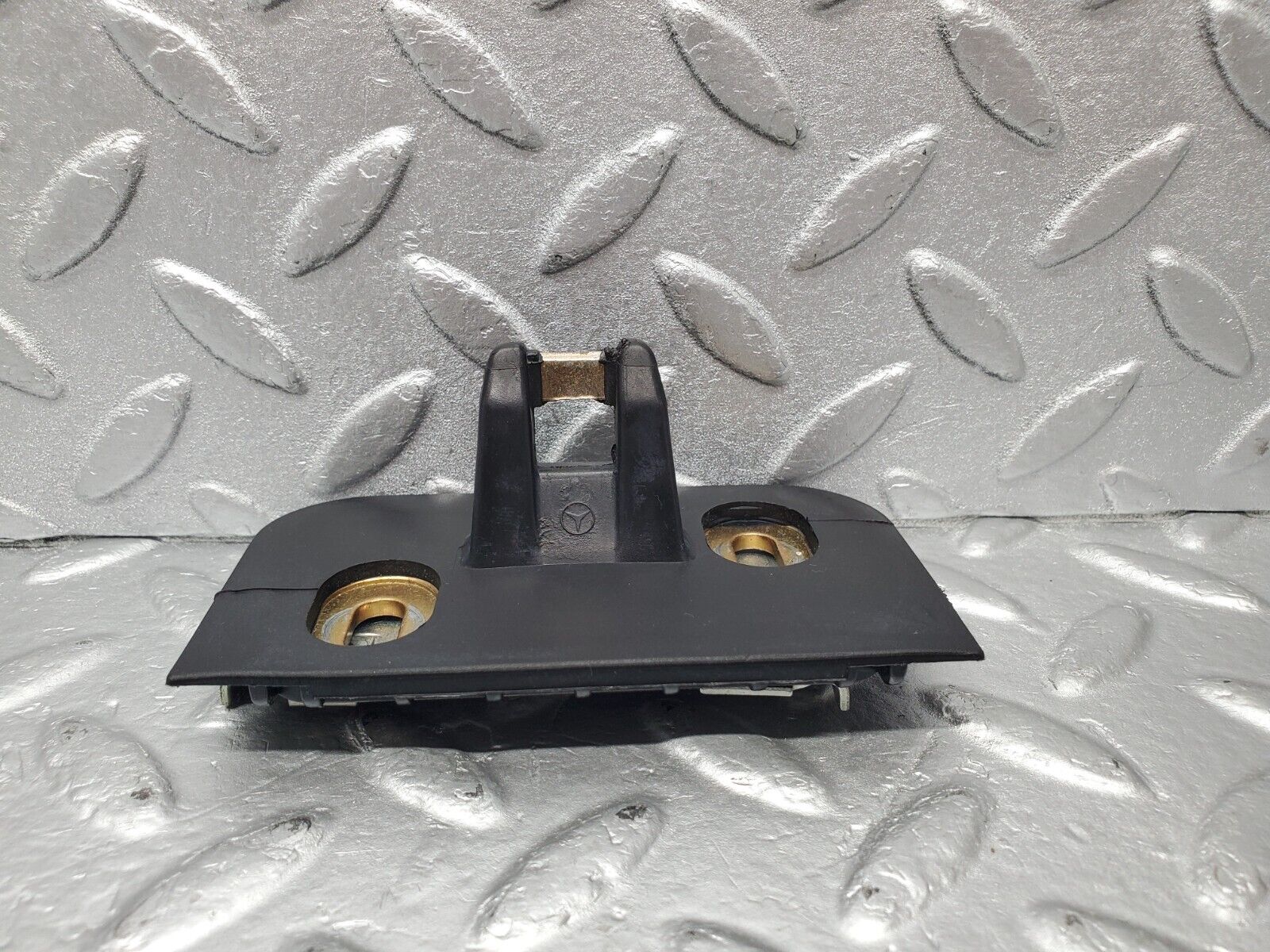 47005 Mercedes-Benz R129 320SL Coupe Trunk Lock Latch