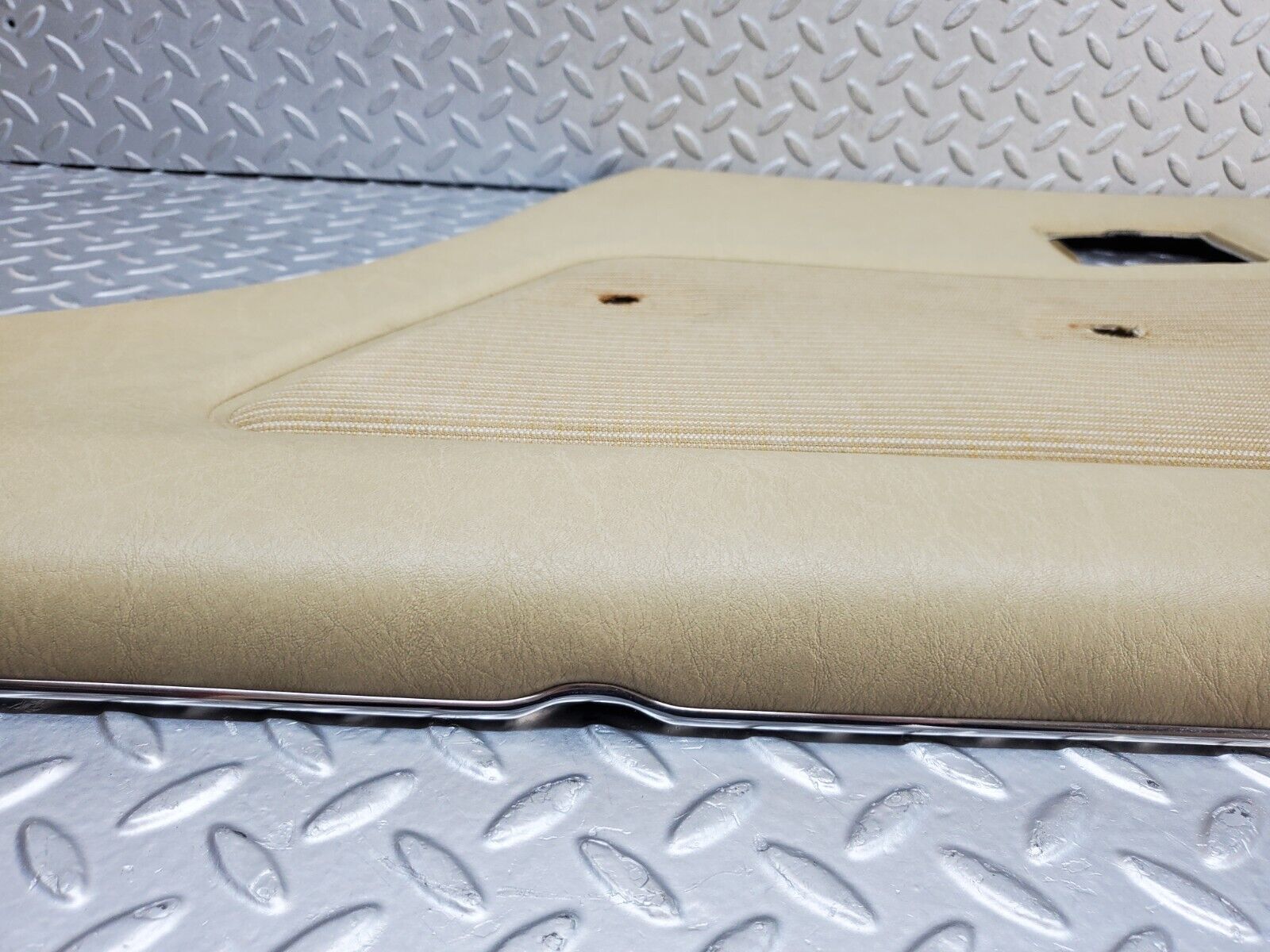 44379 Mercedes-Benz W123 280E Rear Right Door Card Beige