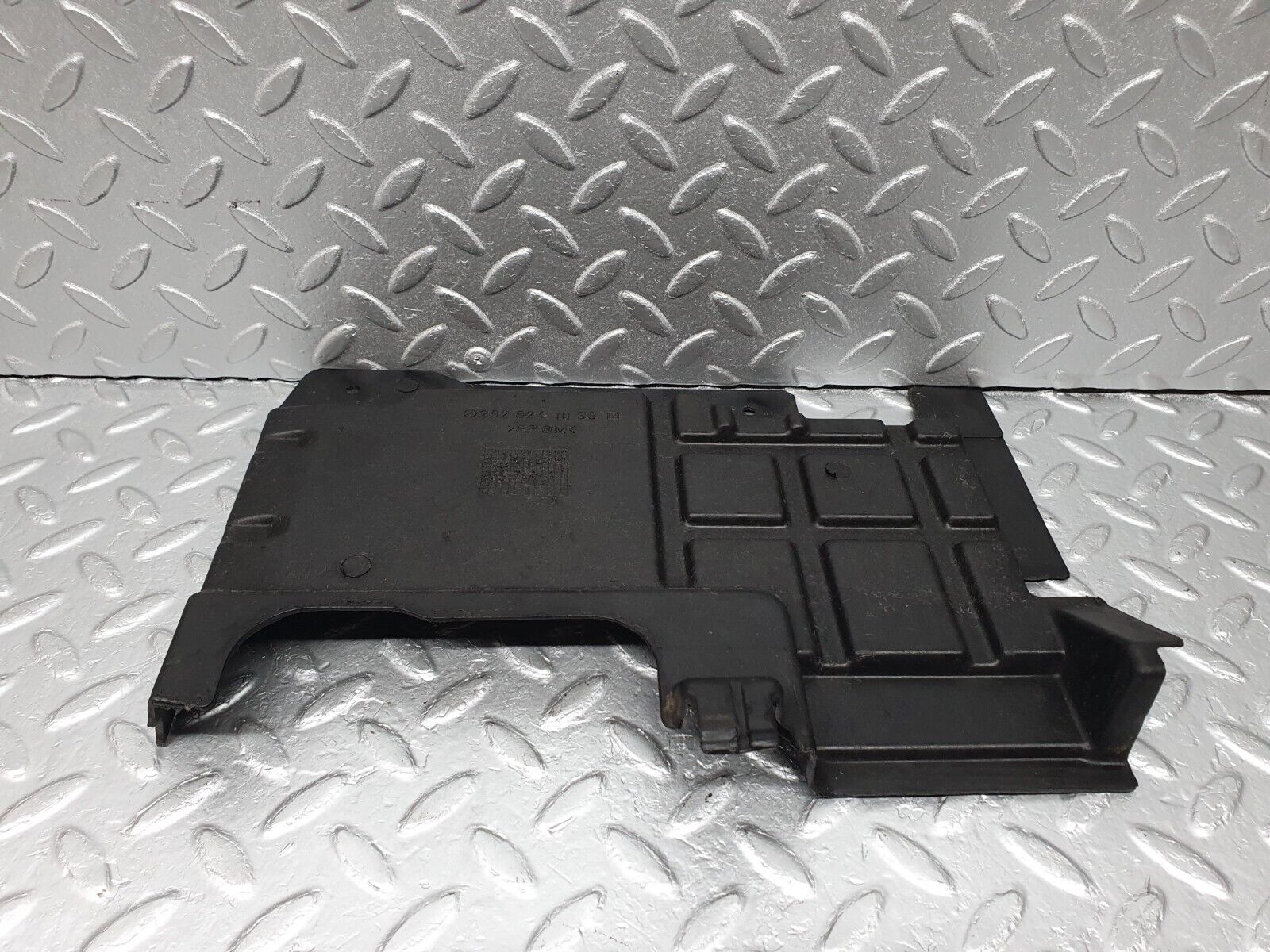 41781 Mercedes-Benz W202 C200 Right Engine Bay Cover Panel 2025241030