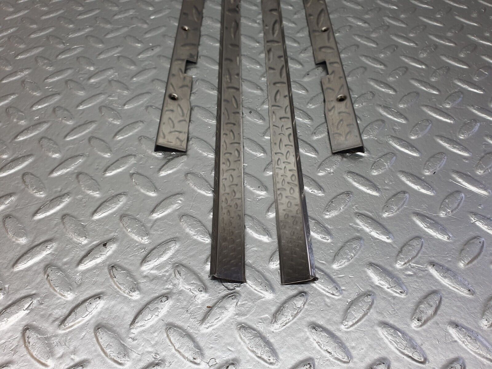 42913 Mercedes-Benz W201 190 2.0L Sunroof Chrome Trim Set