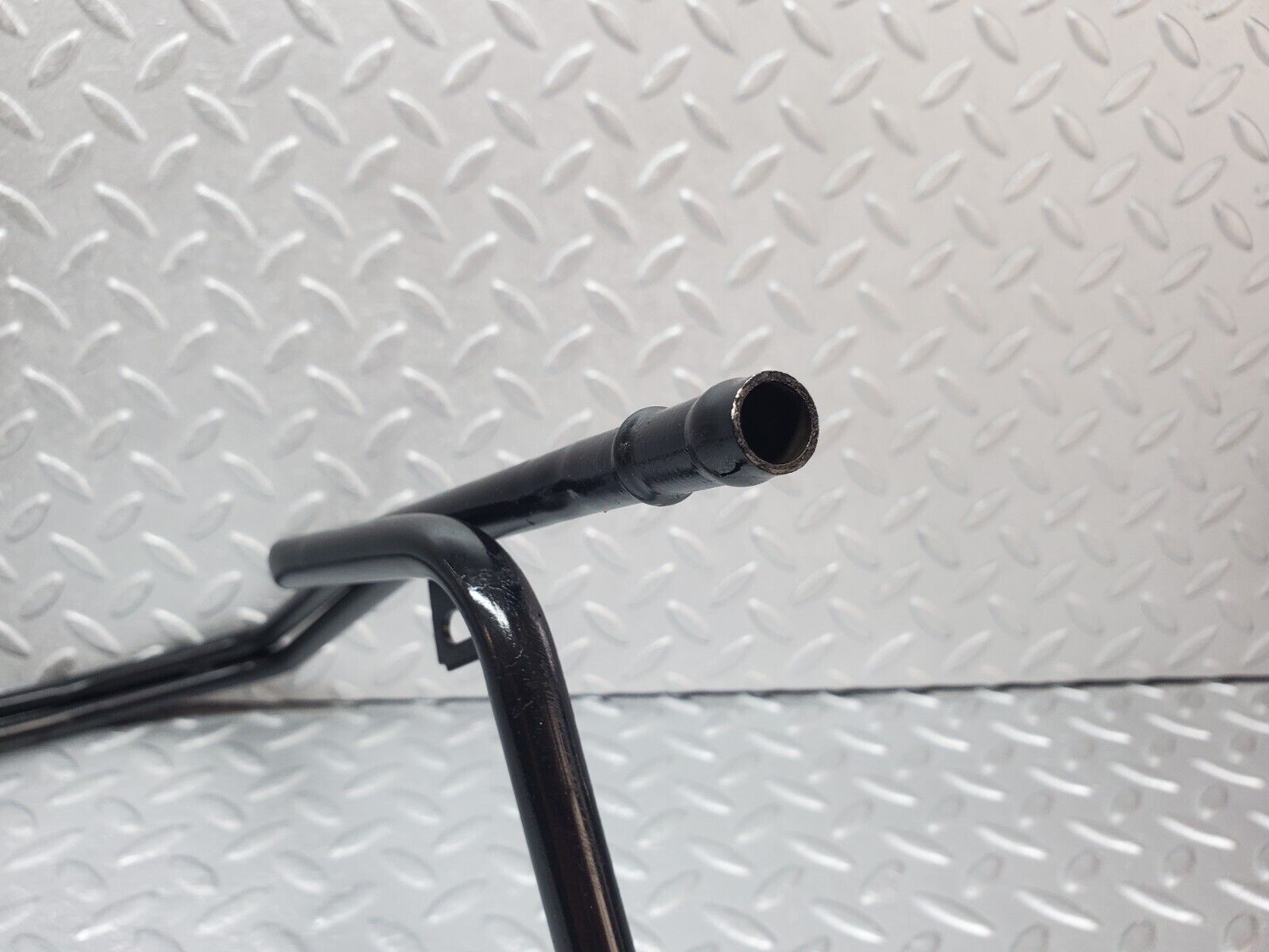 45824 Mercedes-Benz W126 420SE Oil Cooler Pipe