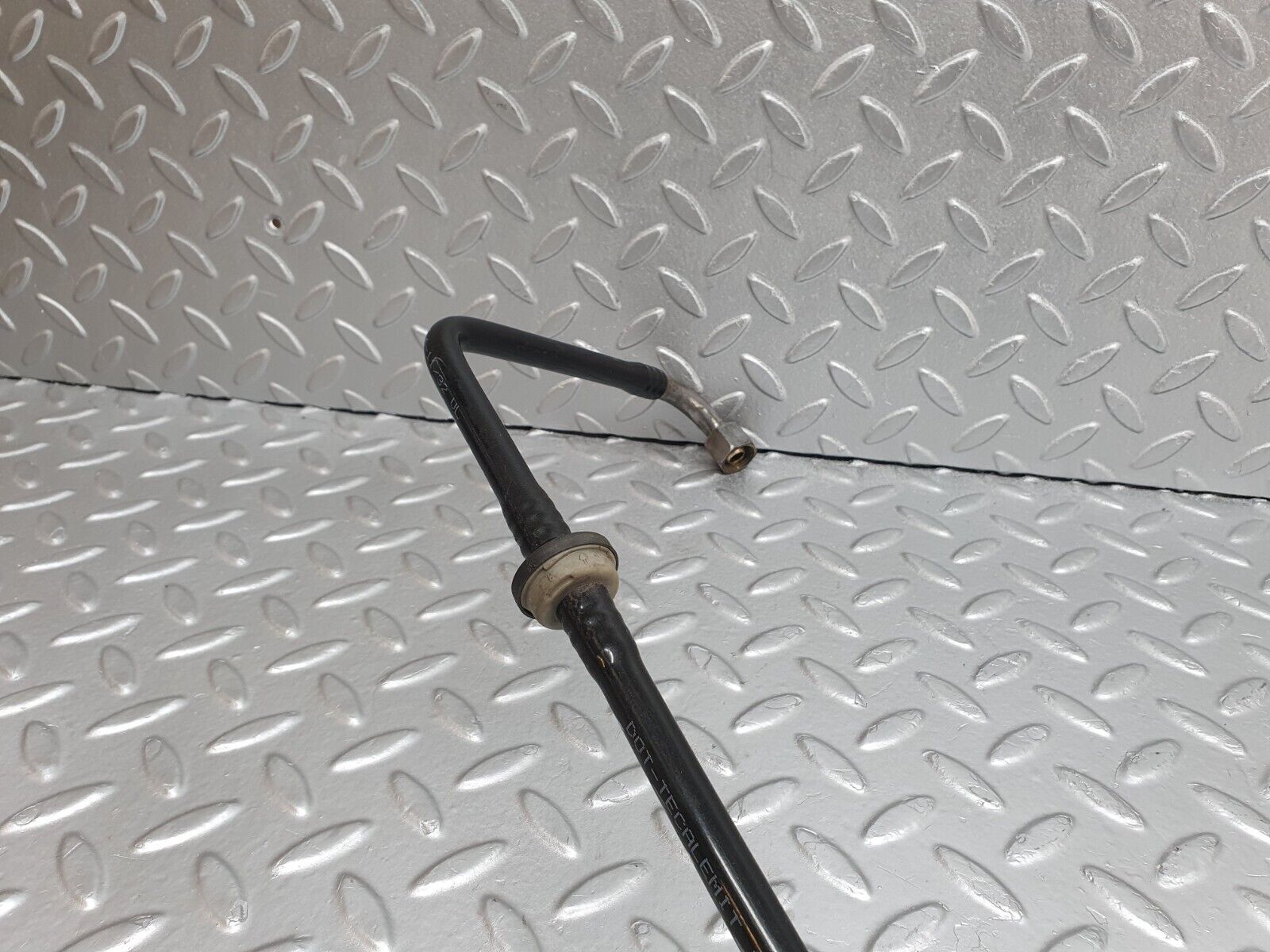 42587 Mercedes-Benz R129 320SL Coupe Brake Servo Vacuum Pipe