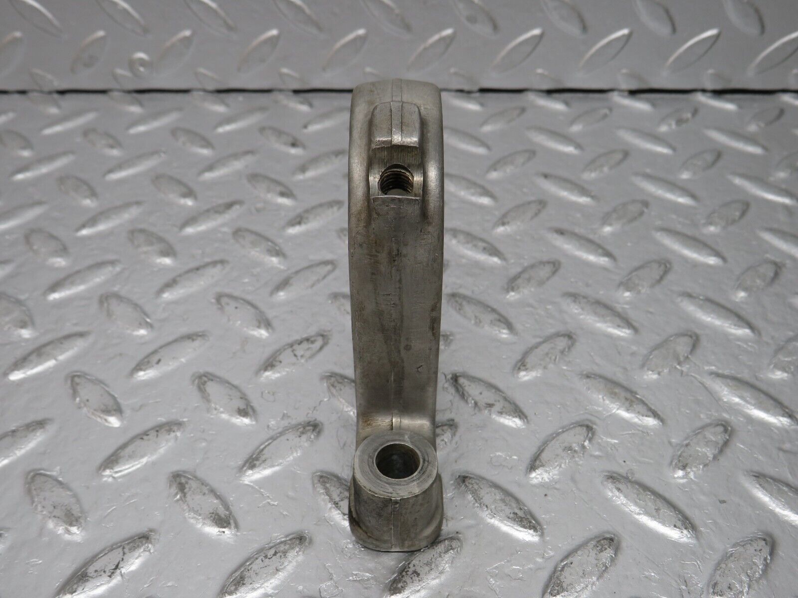 32795 Mercedes-Benz C107 R107 350 V8 Camshaft Tower Bearing 1160512112