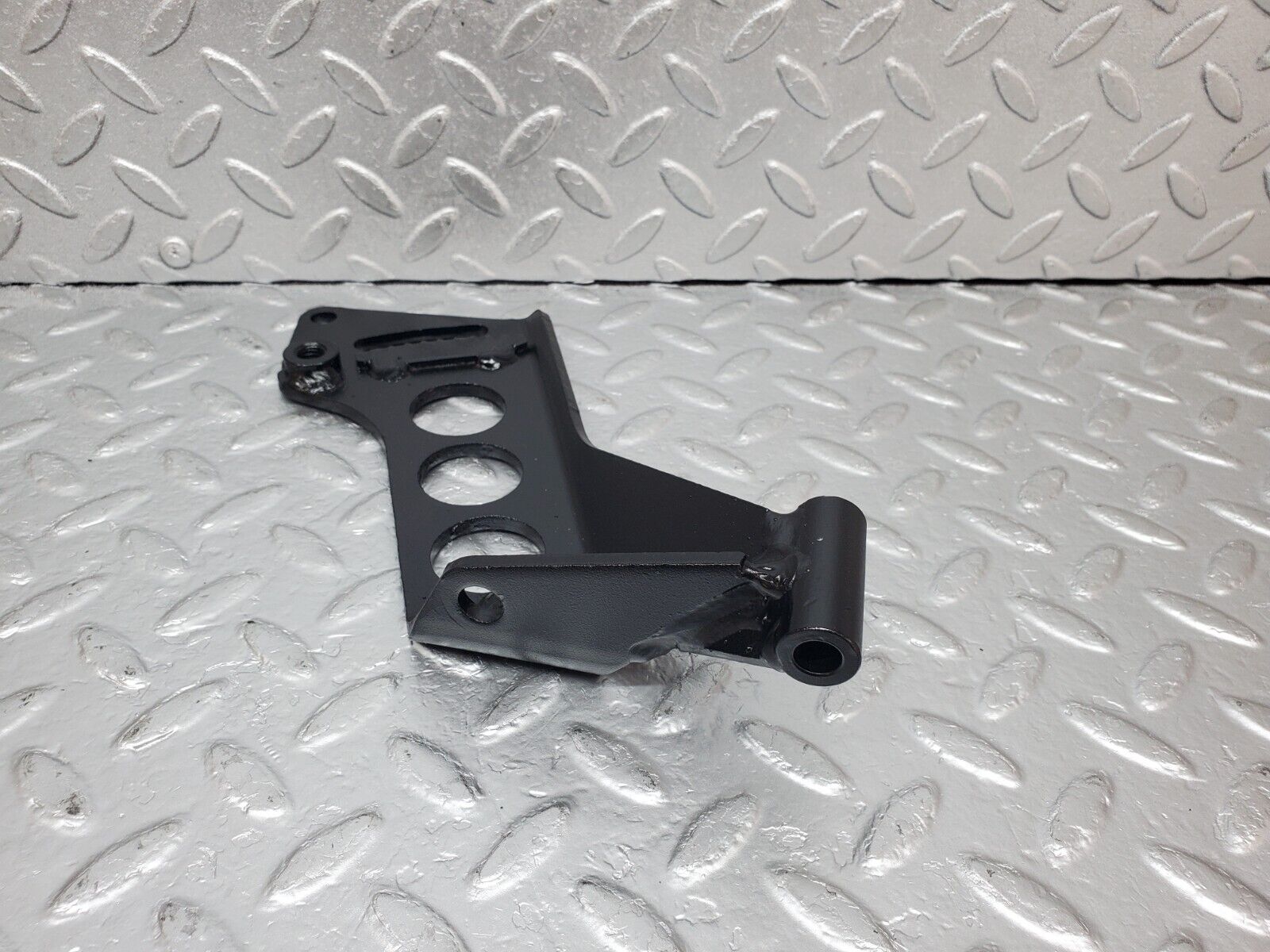 44477 Mercedes-Benz W123 280E Power Steering Pump Bracket