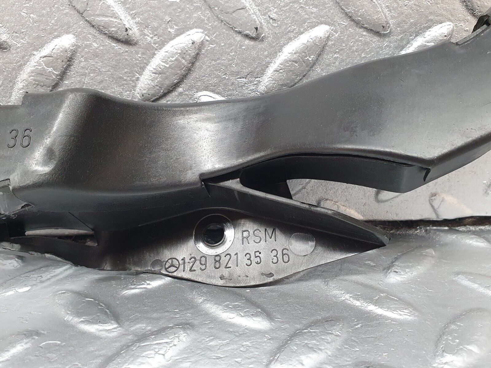 42532 Mercedes-Benz R129 320SL Coupe Boot Cable Channel 1298213536 1298213636