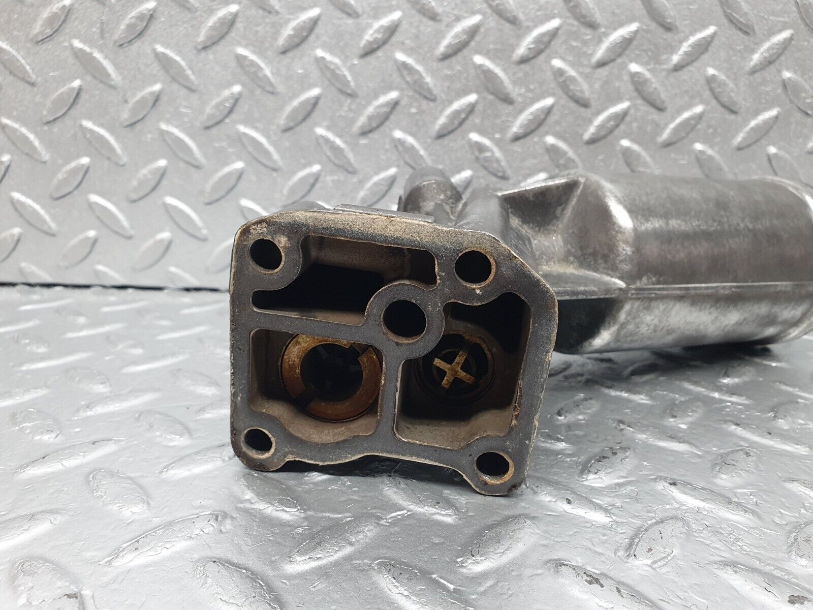 44008 Mercedes-Benz C123 230CE Coupe Oil Filter Housing 1021800711 1021840325