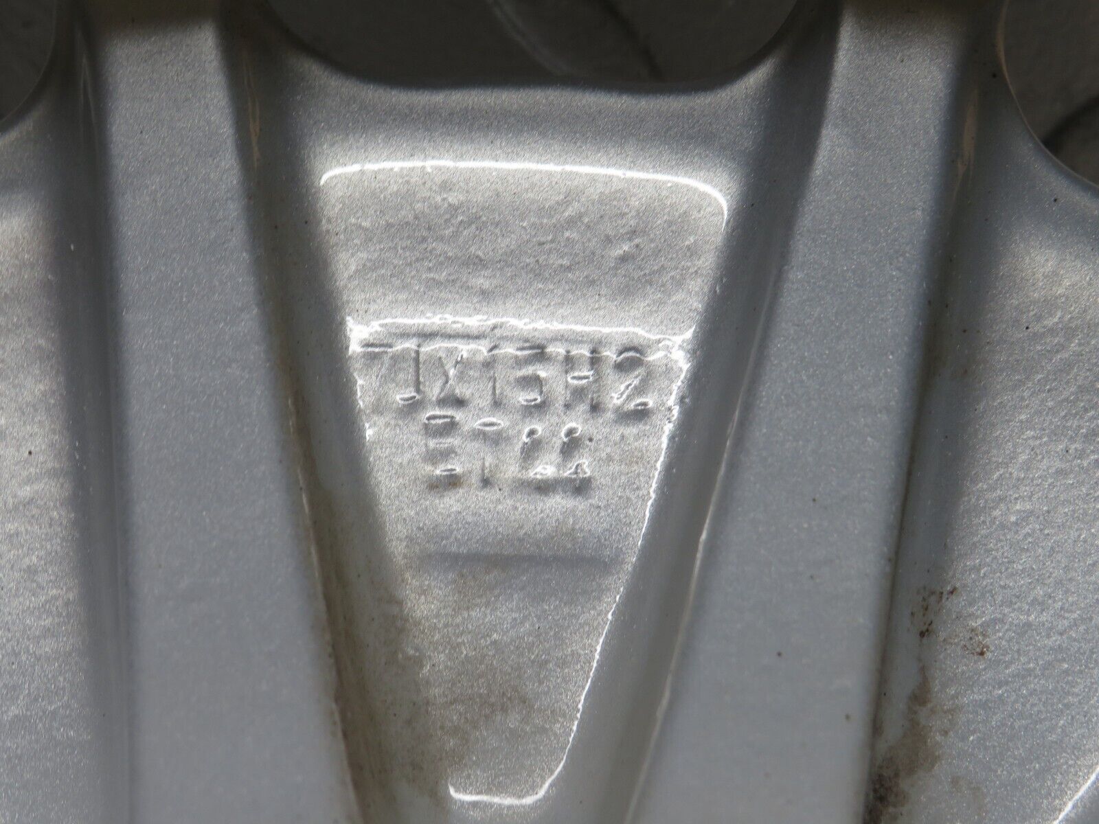 39529 Mercedes-Benz R107 Alloy Wheel 7Jx15H2 ET44 2014001302