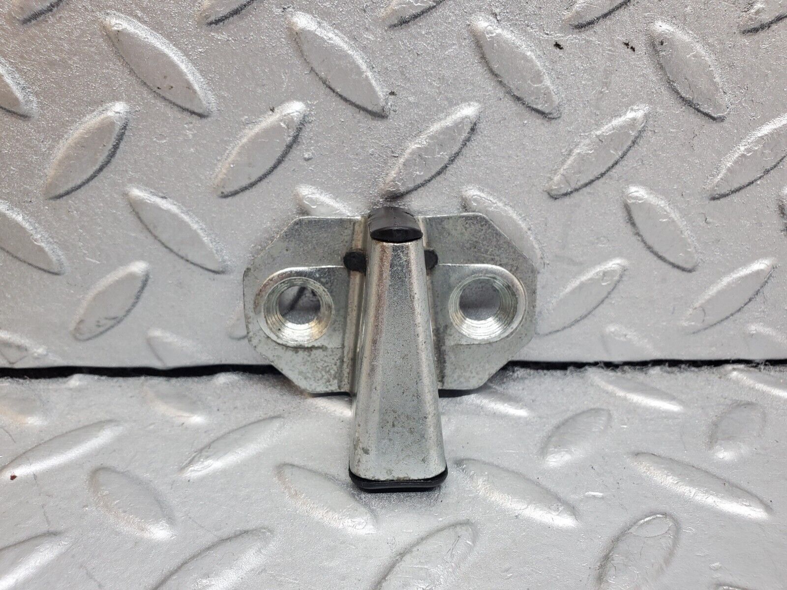 44786 Mercedes-Benz W124 220E Door Lock Latch