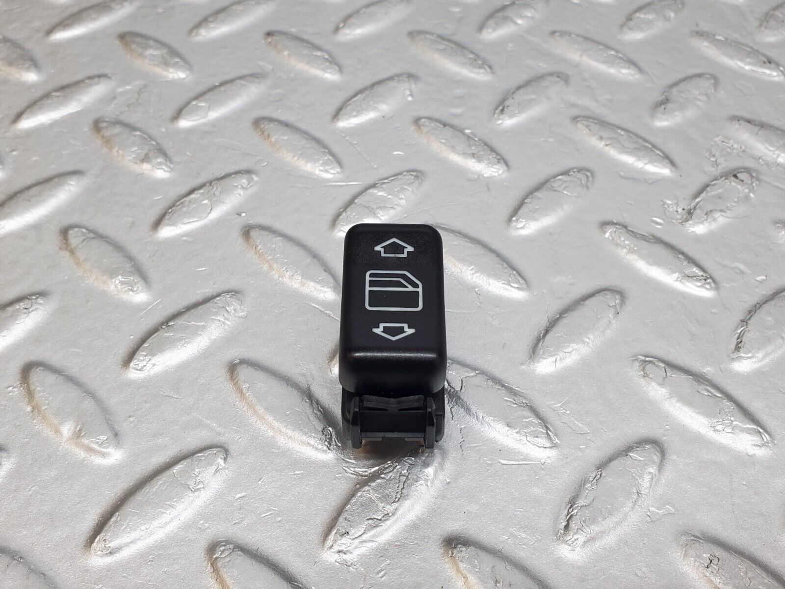 44713 Mercedes-Benz W124 220E Electric Window Switch Right Side 1248209410