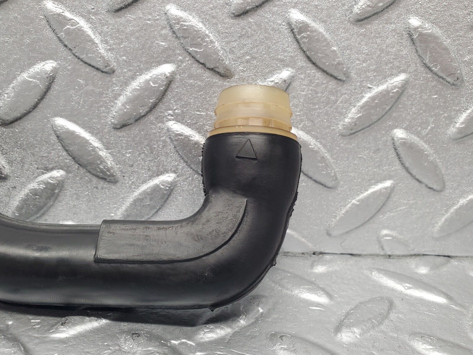 46660 Mercedes-Benz C123 280CE Coupe Air Intake Pipe 1100945282