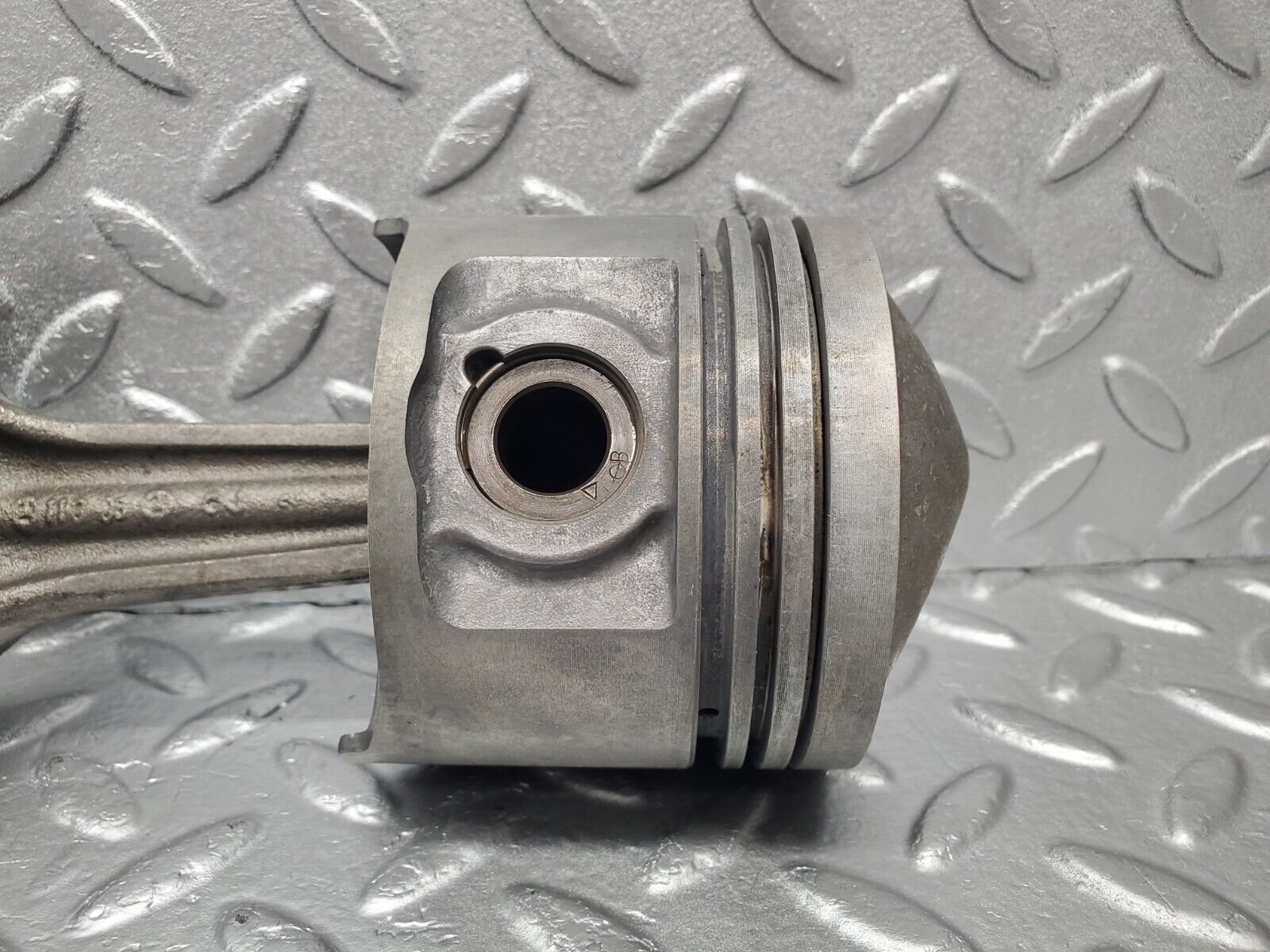 46605 Mercedes-Benz C123 280CE Coupe Piston With Connecting Rod 85.986mm 11005