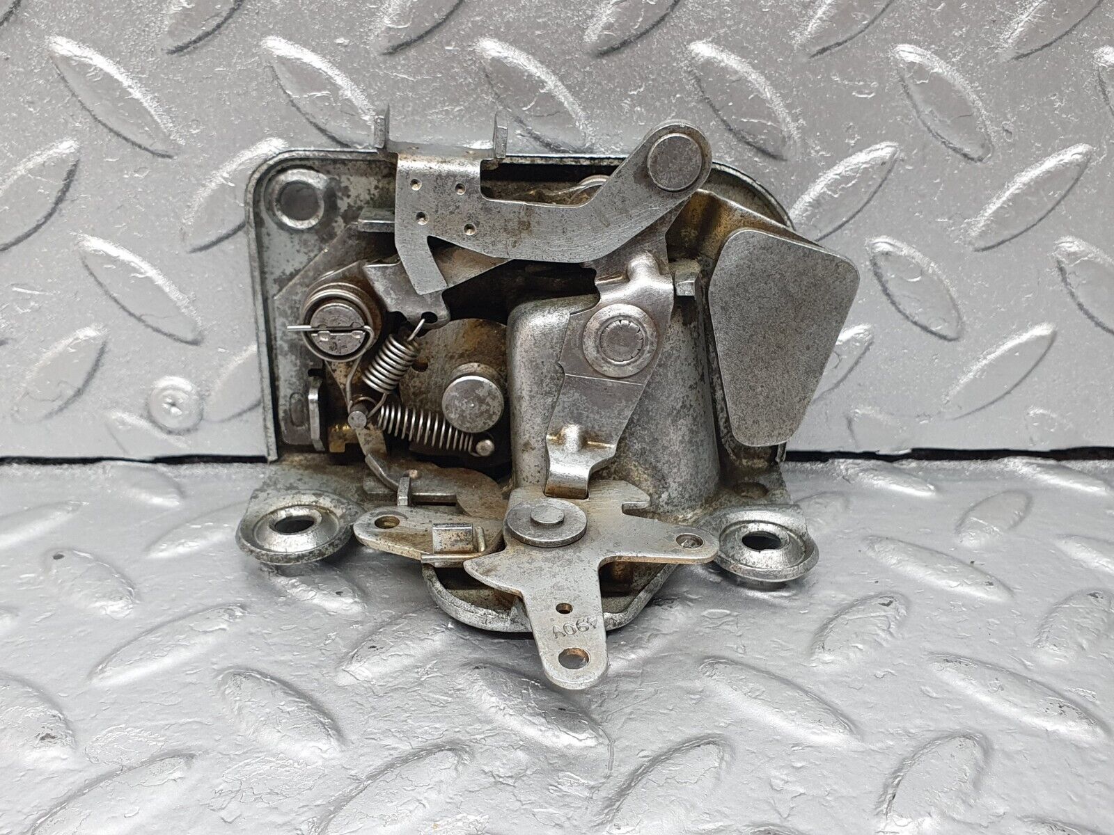 43130 Mercedes-Benz W108 280SE Rear Right Door Lock Mechanism