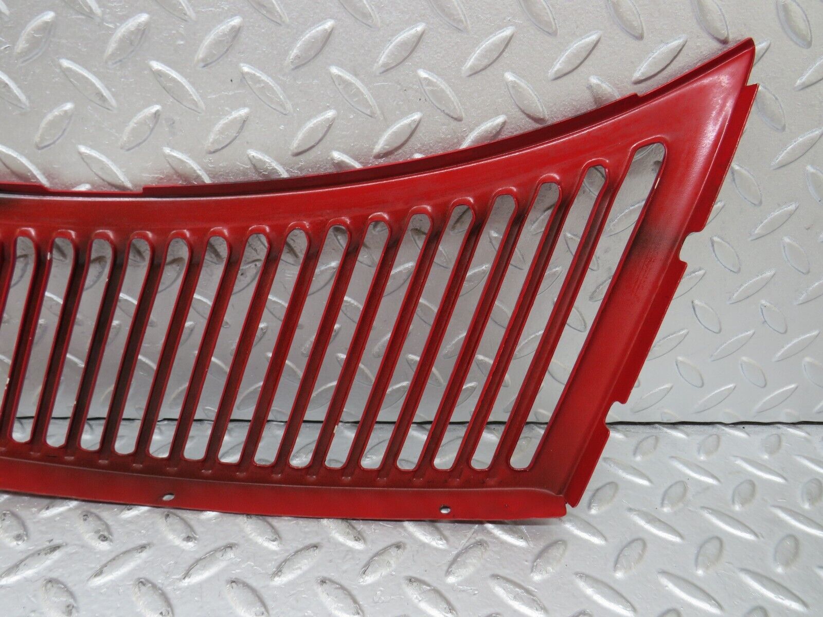 35370 Mercedes-Benz R107 280SL Air Vent Grill Right Side