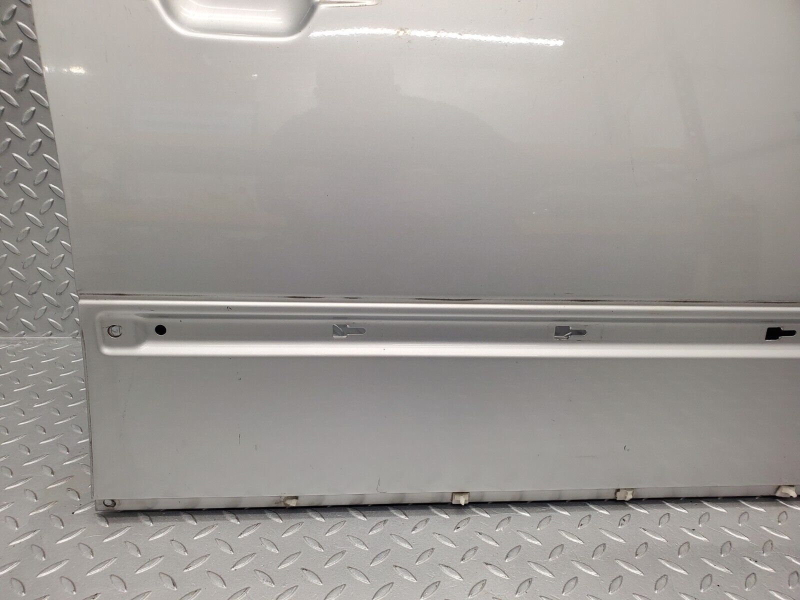 46121 Mercedes-Benz W124 Front Right Door