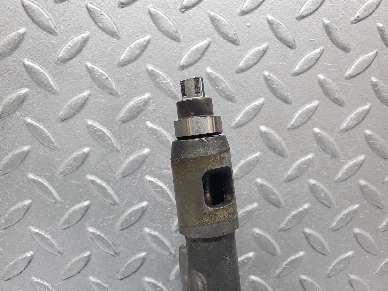 44304 Mercedes-Benz W123 280E Oil Pump