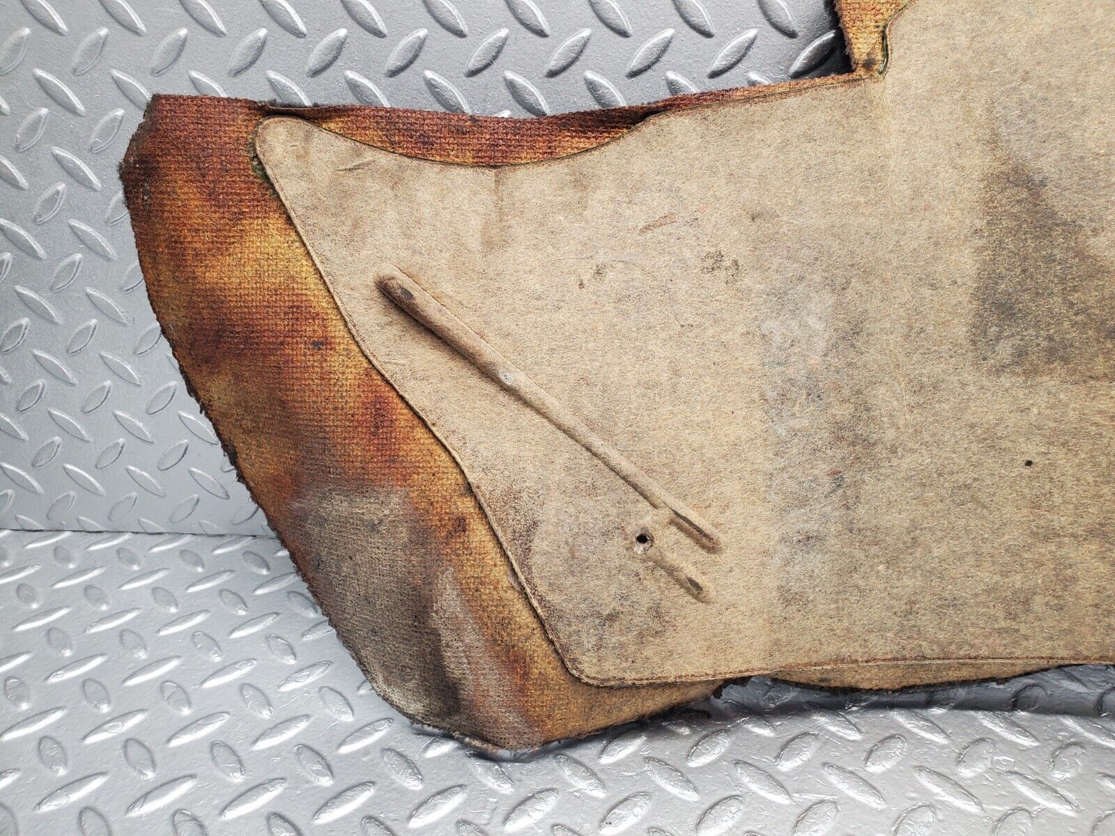 46414 Mercedes-Benz C123 280CE Coupe Centre Console Carpet Right Side Black