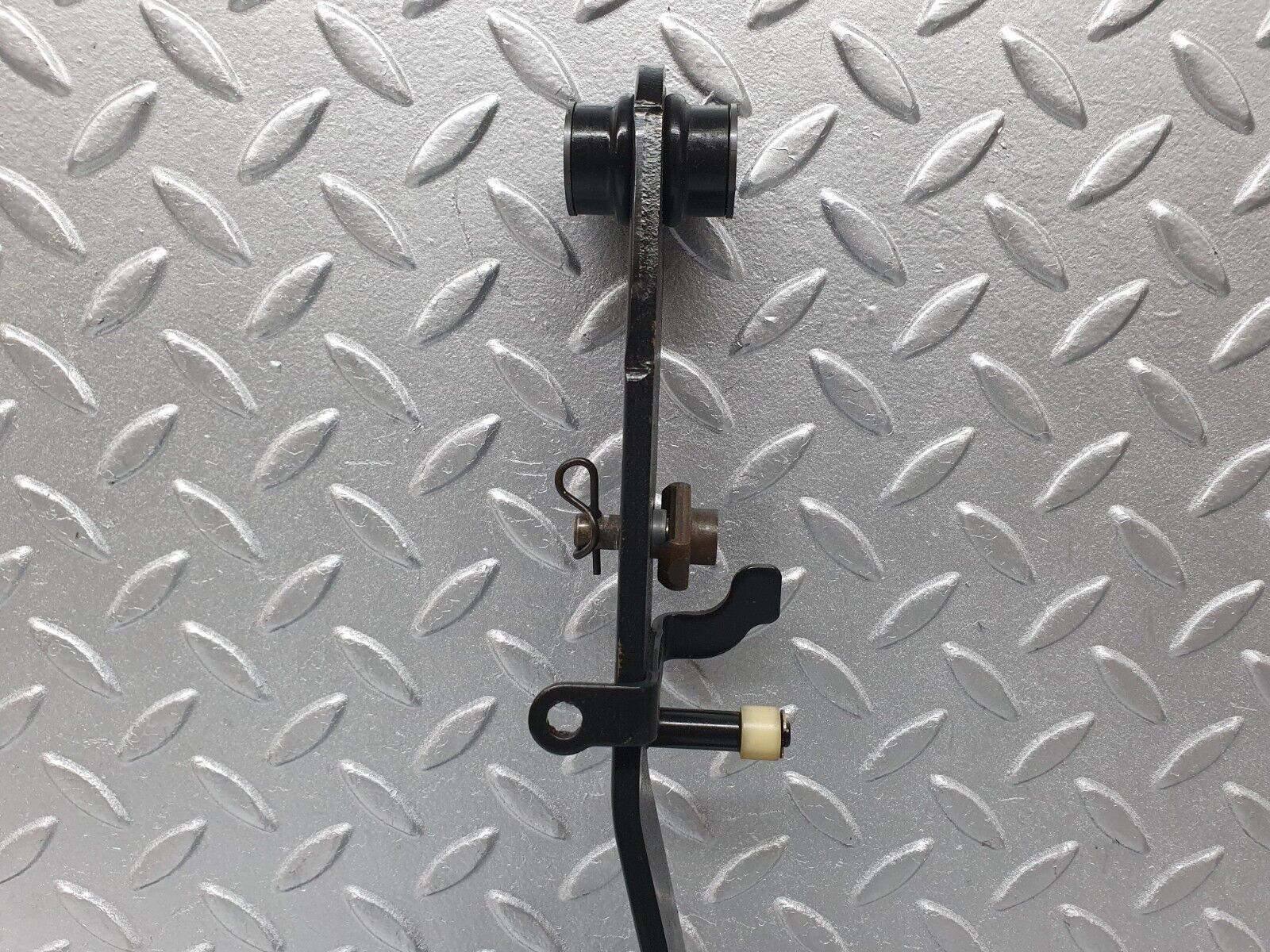 41967 Mercedes-Benz W202 C200 Brake Pedal With Rubber 1232910082