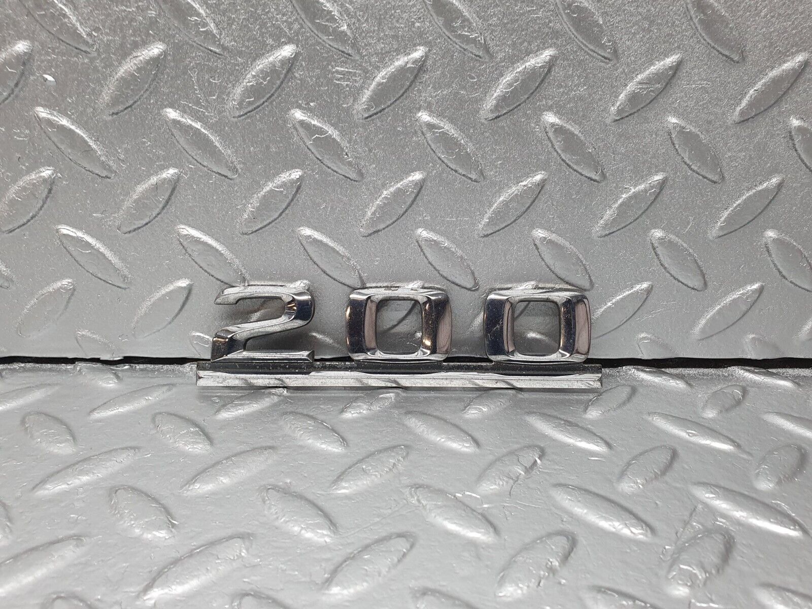 41699 Mercedes-Benz W124 200E Trunk Badge Emblem