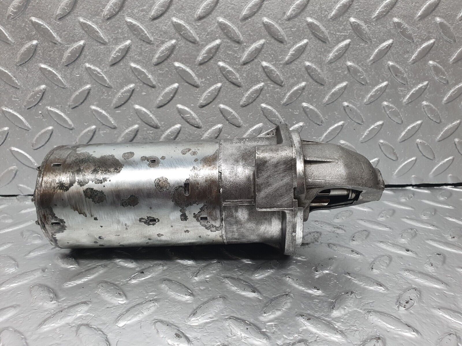 42928 Mercedes-Benz W201 190 2.0L Starter Motor Bosch 0001108003 0331303053