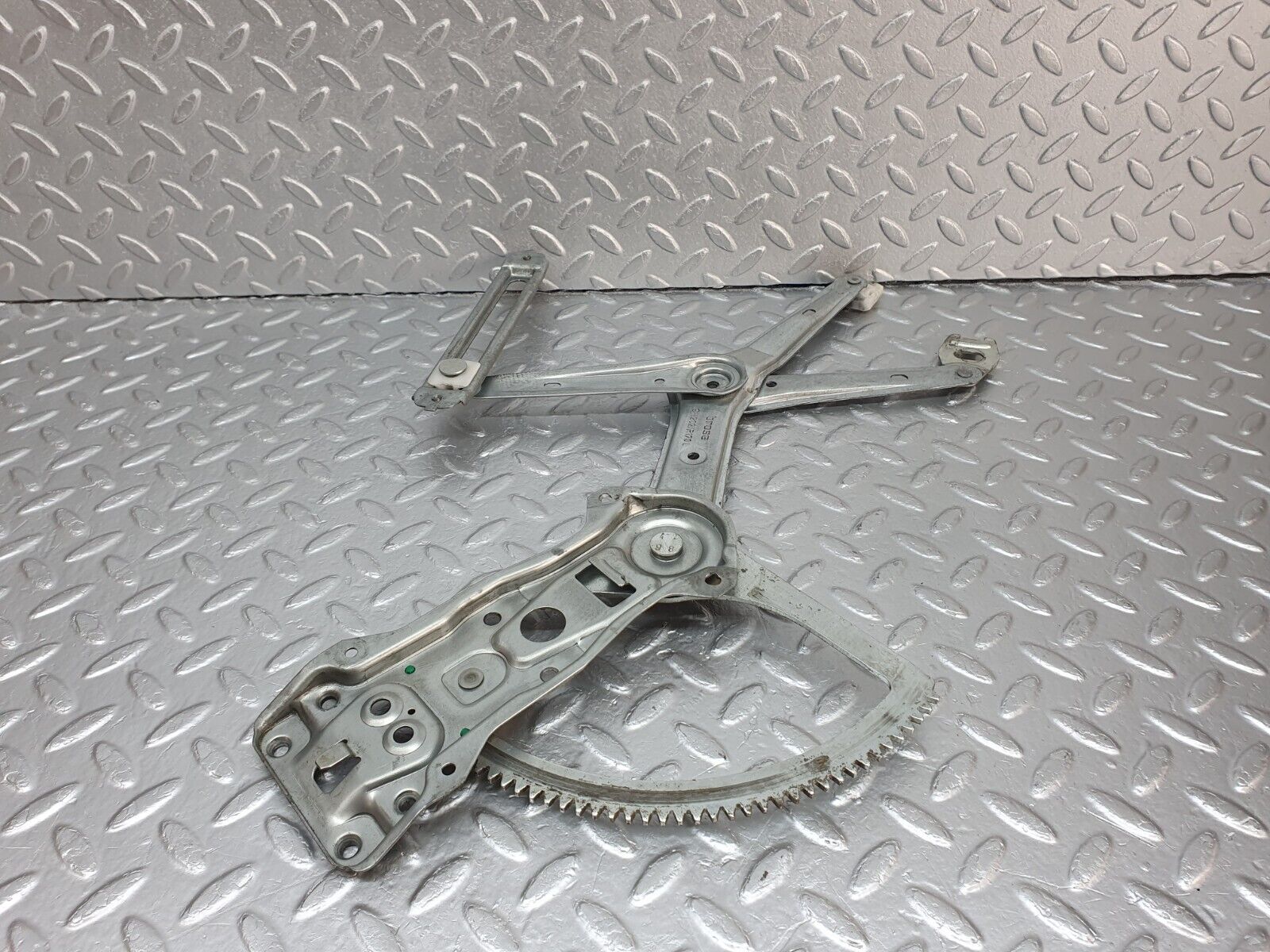 41938 Mercedes-Benz W202 C200 Front Left Power Window Regulator