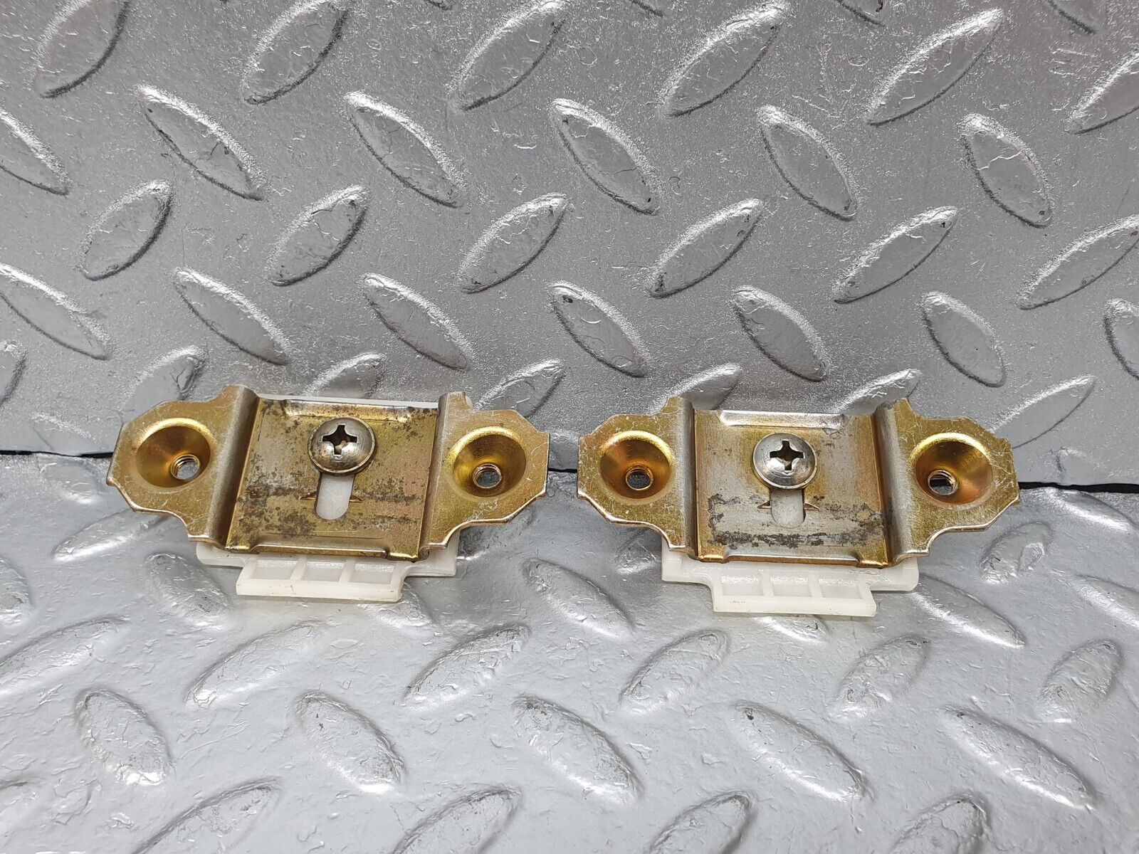 44079 Mercedes-Benz C123 230CE Coupe Trunk Lock Striker Latch