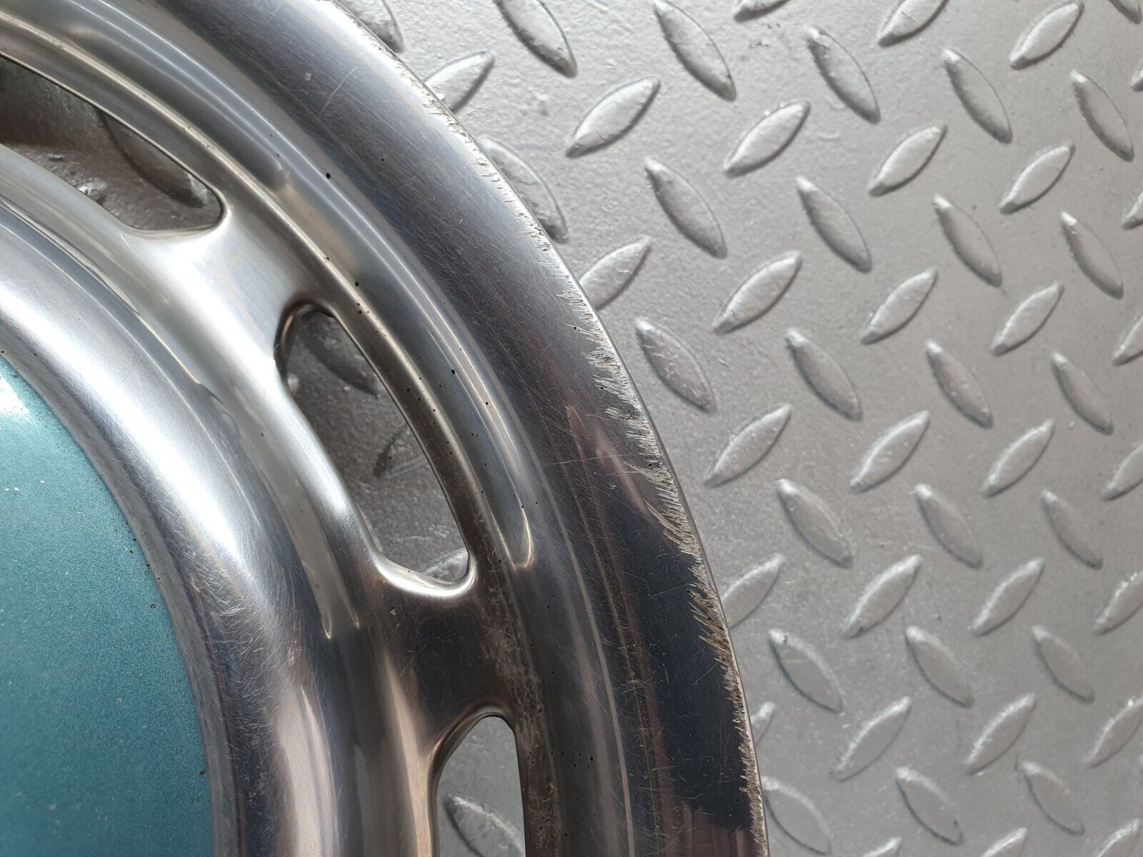 44162 Mercedes-Benz C123 230CE Coupe Wheel Hub Cap 14''