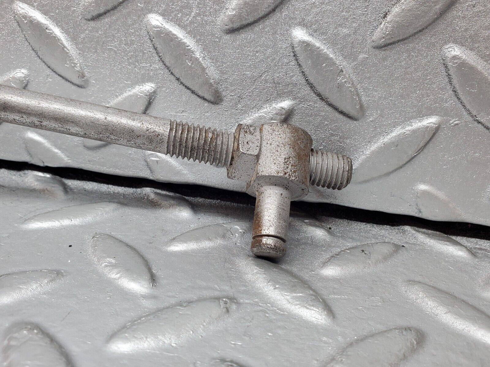 44514 Mercedes-Benz W123 280E Automatic Gearbox Linkage