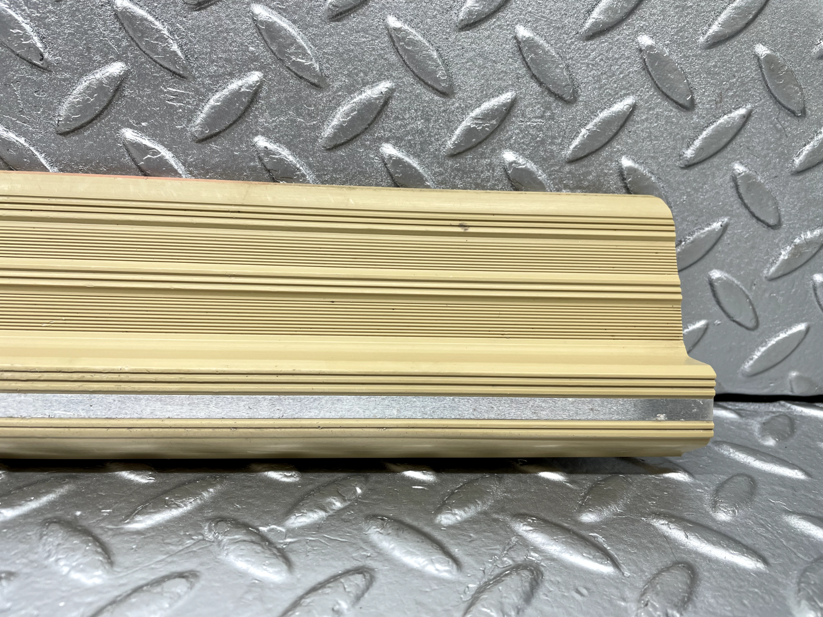 44263 Mercedes-Benz W123 280E Front Left Door Sill Trim Beige