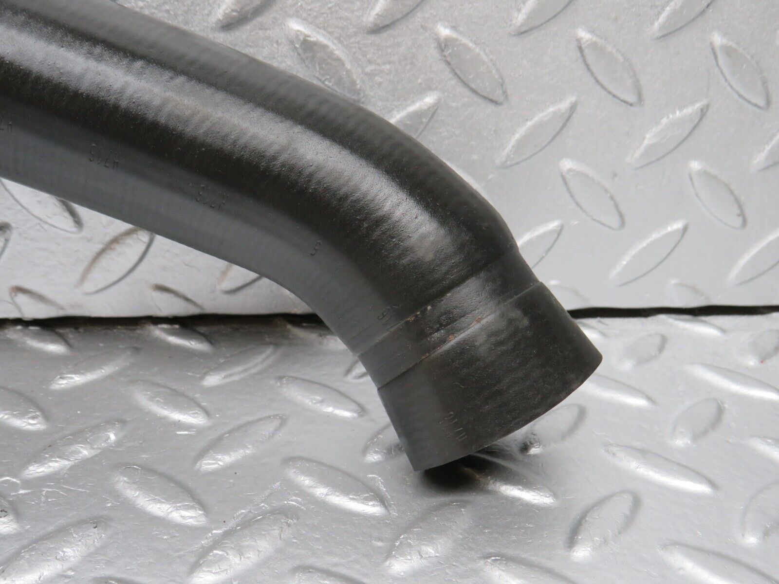 39874 Mercedes-Benz R107 350SL Radiator Hose Pipe 1165013482