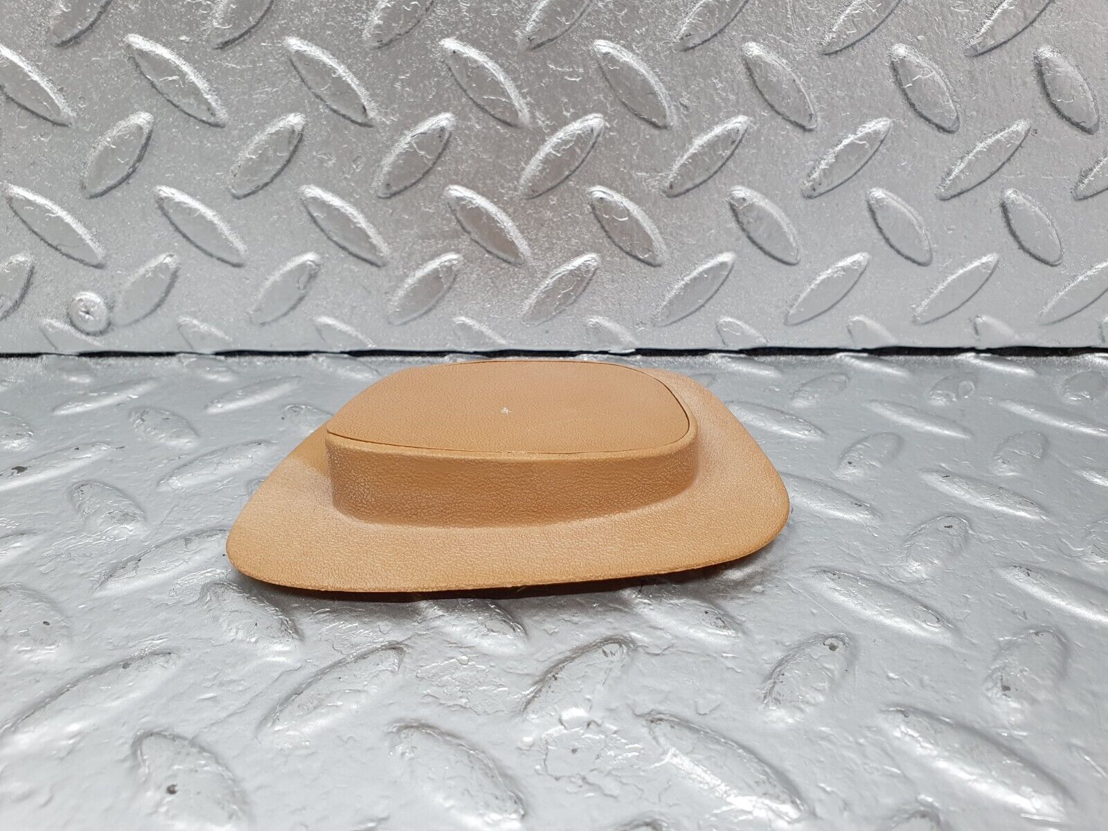 43728 Mercedes-Benz C126 380SEC Coupe Front Seat Rail Cover Trim Beige 1268680239 1268680439