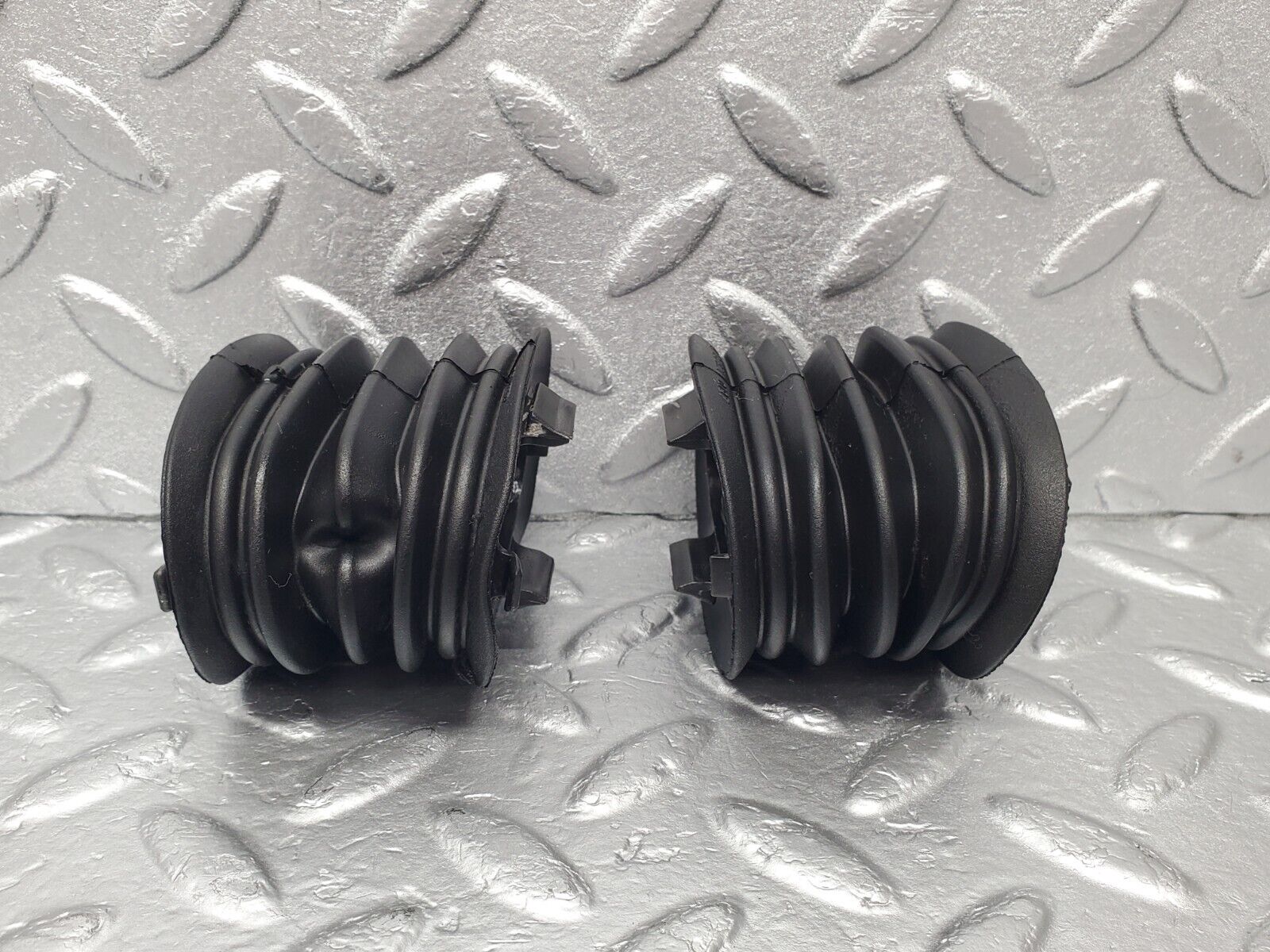 46934 Mercedes-Benz R129 320SL Coupe Door Wire Protector Rubber 1248210197