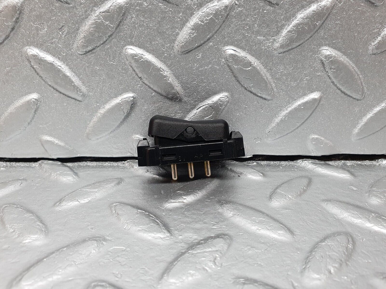 41649 Mercedes-Benz W124 200E Rear Interior Light Switch 1248201410