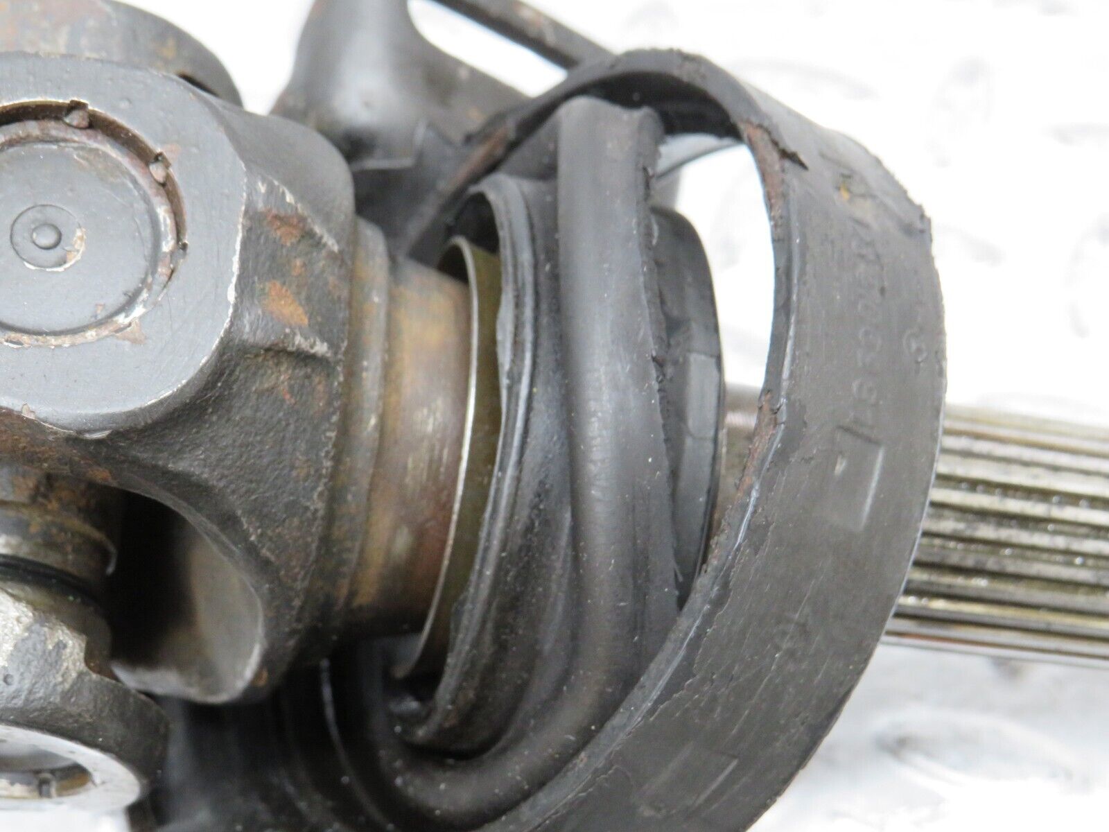 35579 Mercedes-Benz R107 280SL Cardan Shaft Prop Shaft