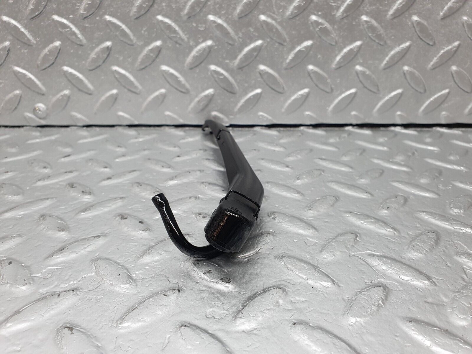 42348 Mercedes-Benz R129 320SL Coupe Headlight Wiper Arm Left Side