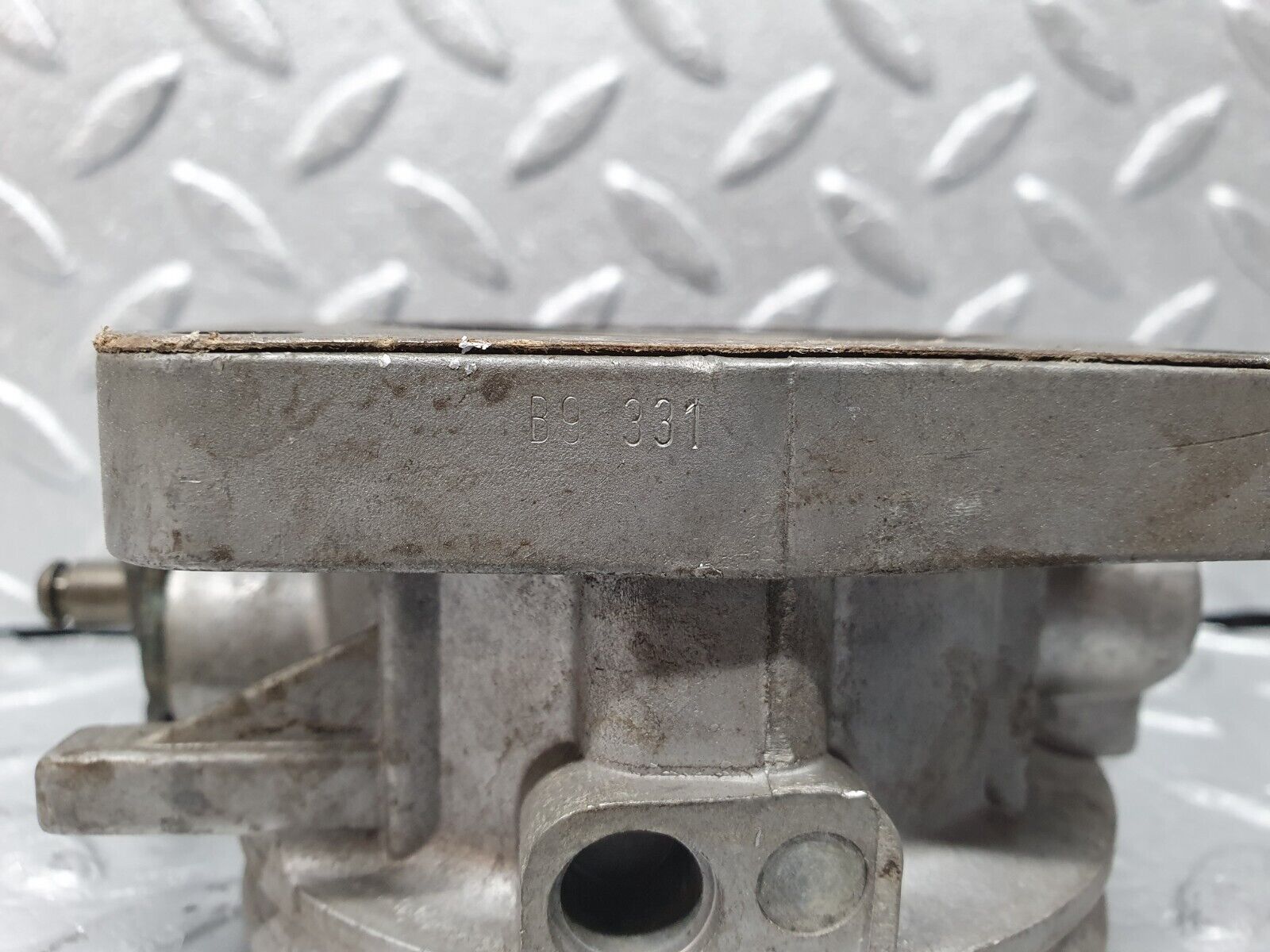 41355 Mercedes-Benz W116 350SE Throttle Body Valve