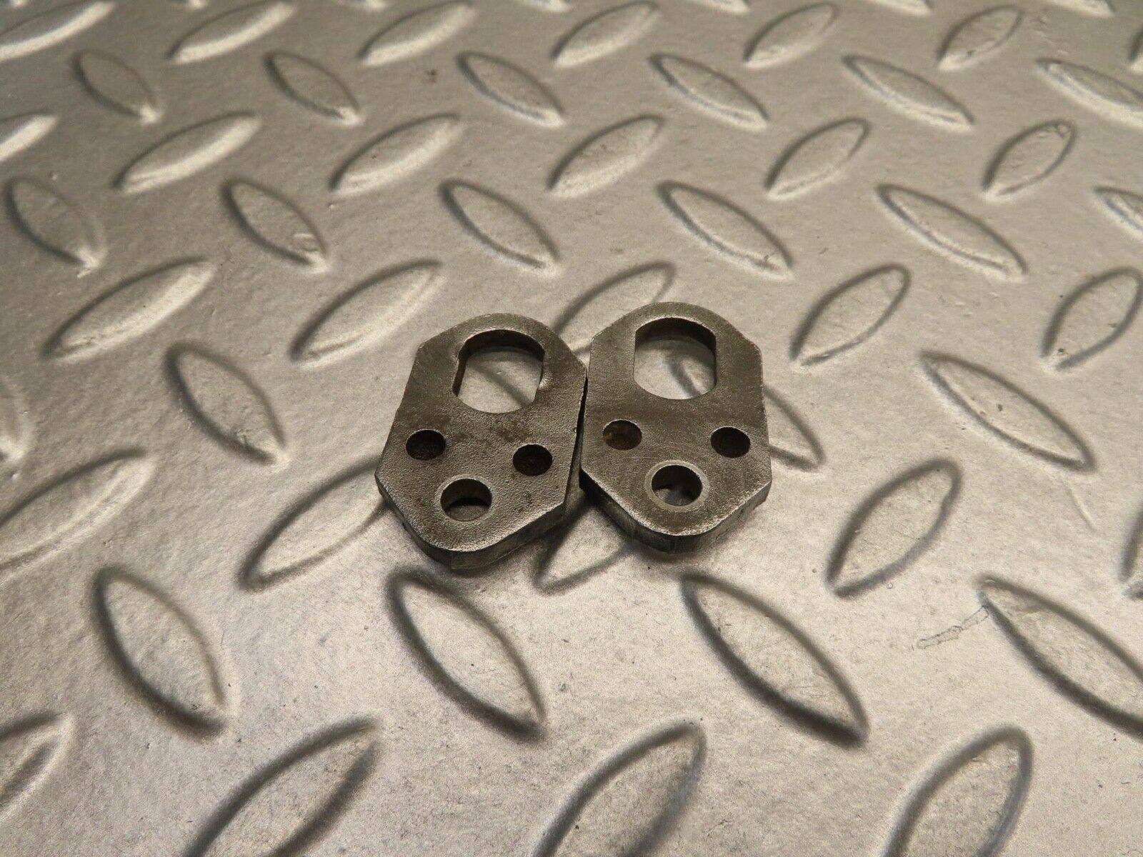 11739 Mercedes-Benz R107 450SL Fuel Injector Bracket