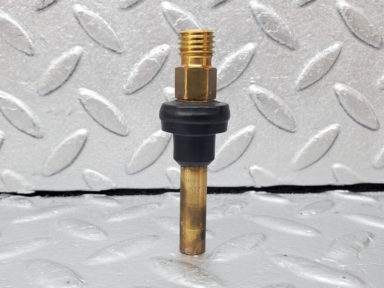 45336 Mercedes-Benz 280E M110.983 Fuel Injector Bosch 0437502047