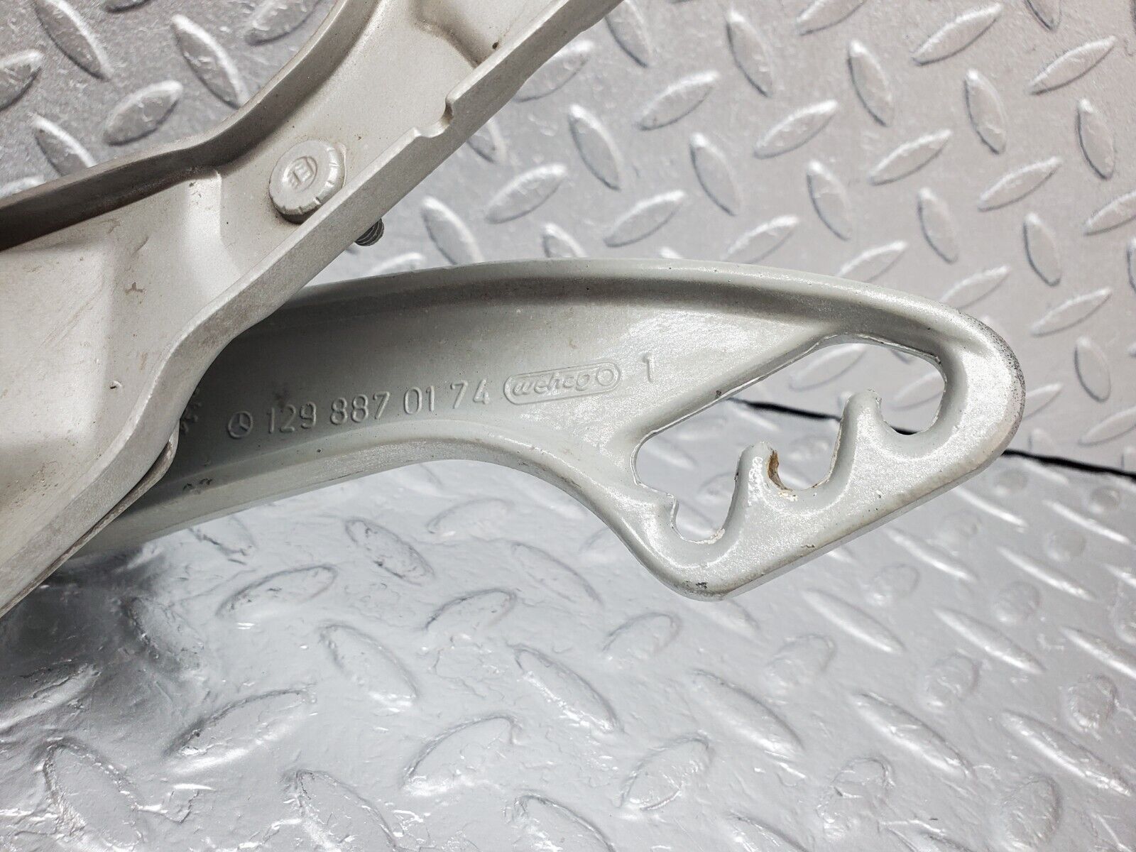 45085 Mercedes-Benz R129 300SL Coupe Bonnet Hinge Left 1298800128 1298870174