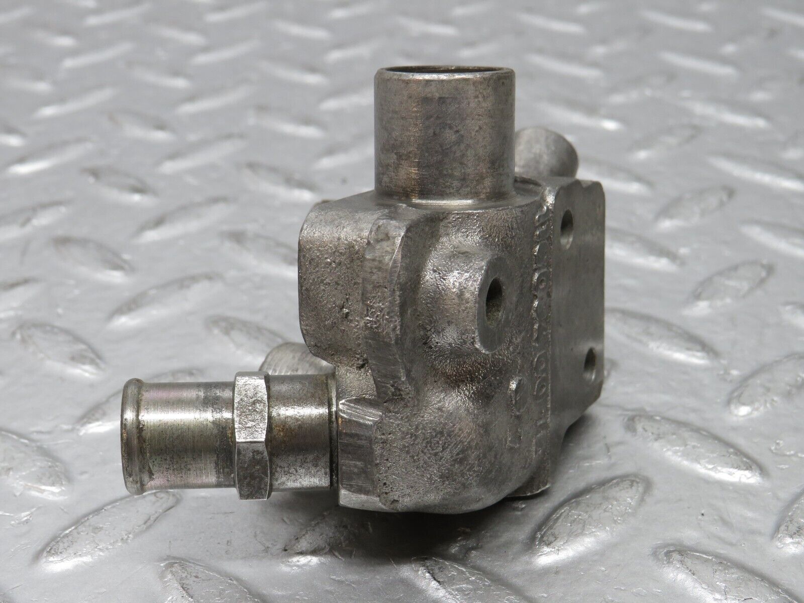 32767 Mercedes-Benz C107 R107 350 V8 Auxiliary Air Valve 1160940012