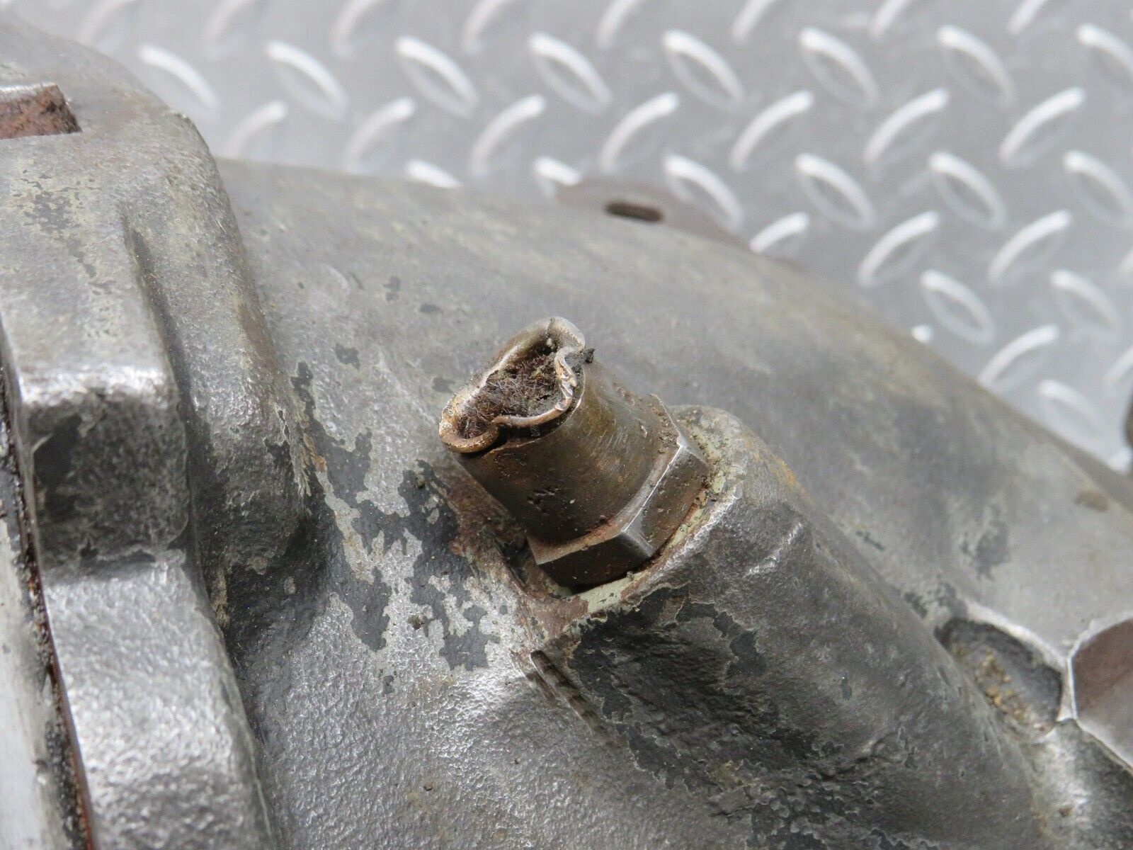 33020 Mercedes-Benz C107 R107 350 V8 Rear Differential Ratio 3.46 1163510401