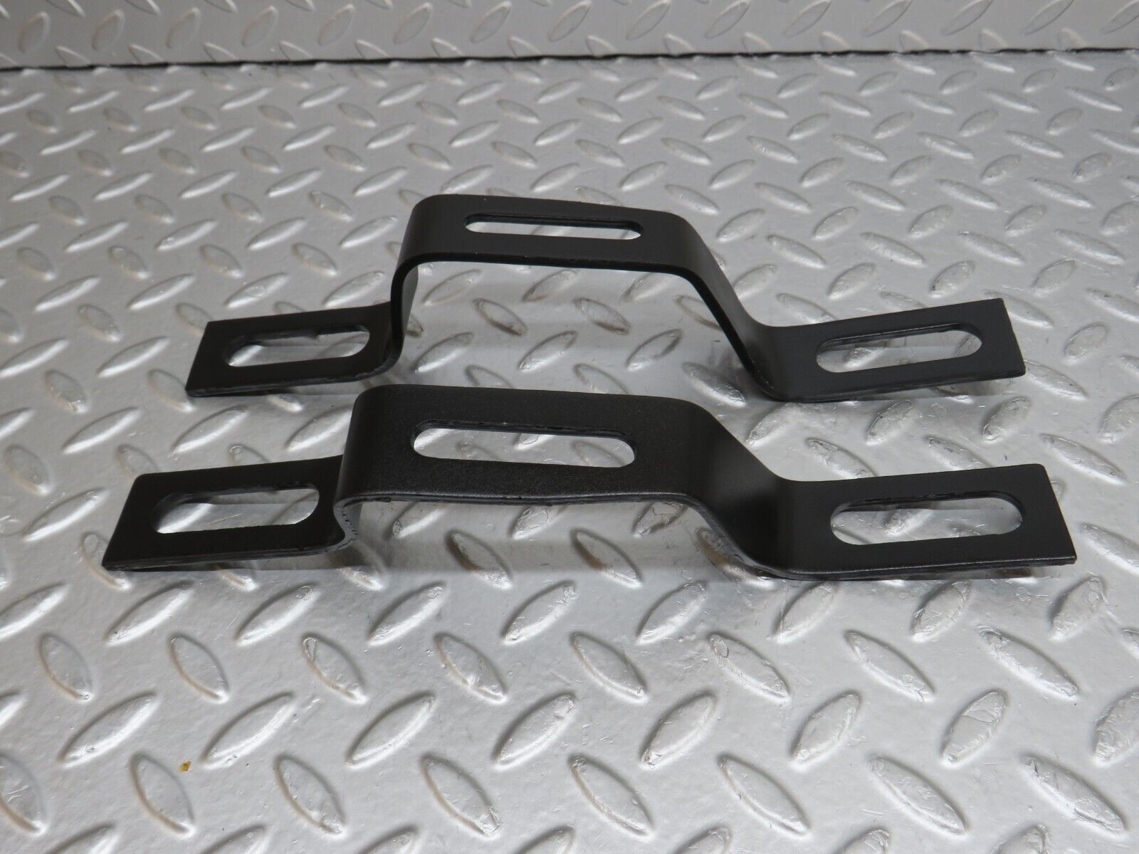 35682 Mercedes-Benz R107 280SL Front Bumper Bracket