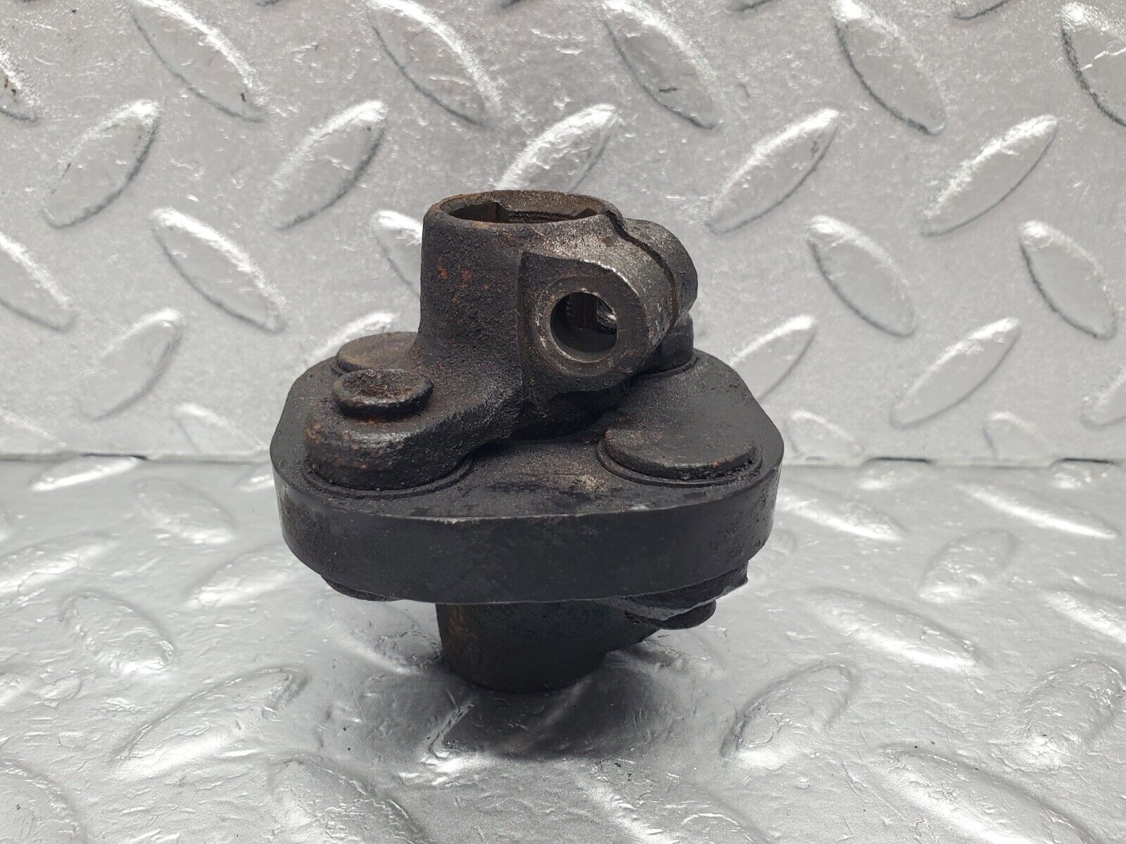 46005 Mercedes-Benz V123 240D LWB Steering Column Lower Shaft Connector