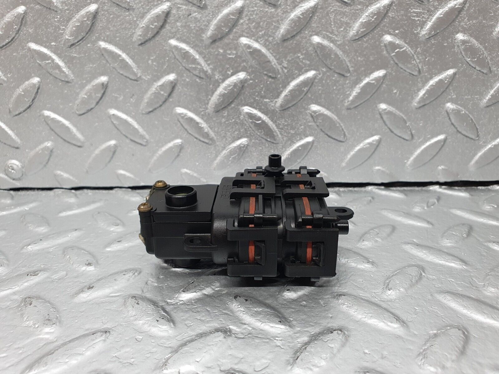 42256 Mercedes-Benz R129 320SL Coupe Heater Box Vacuum Actuator